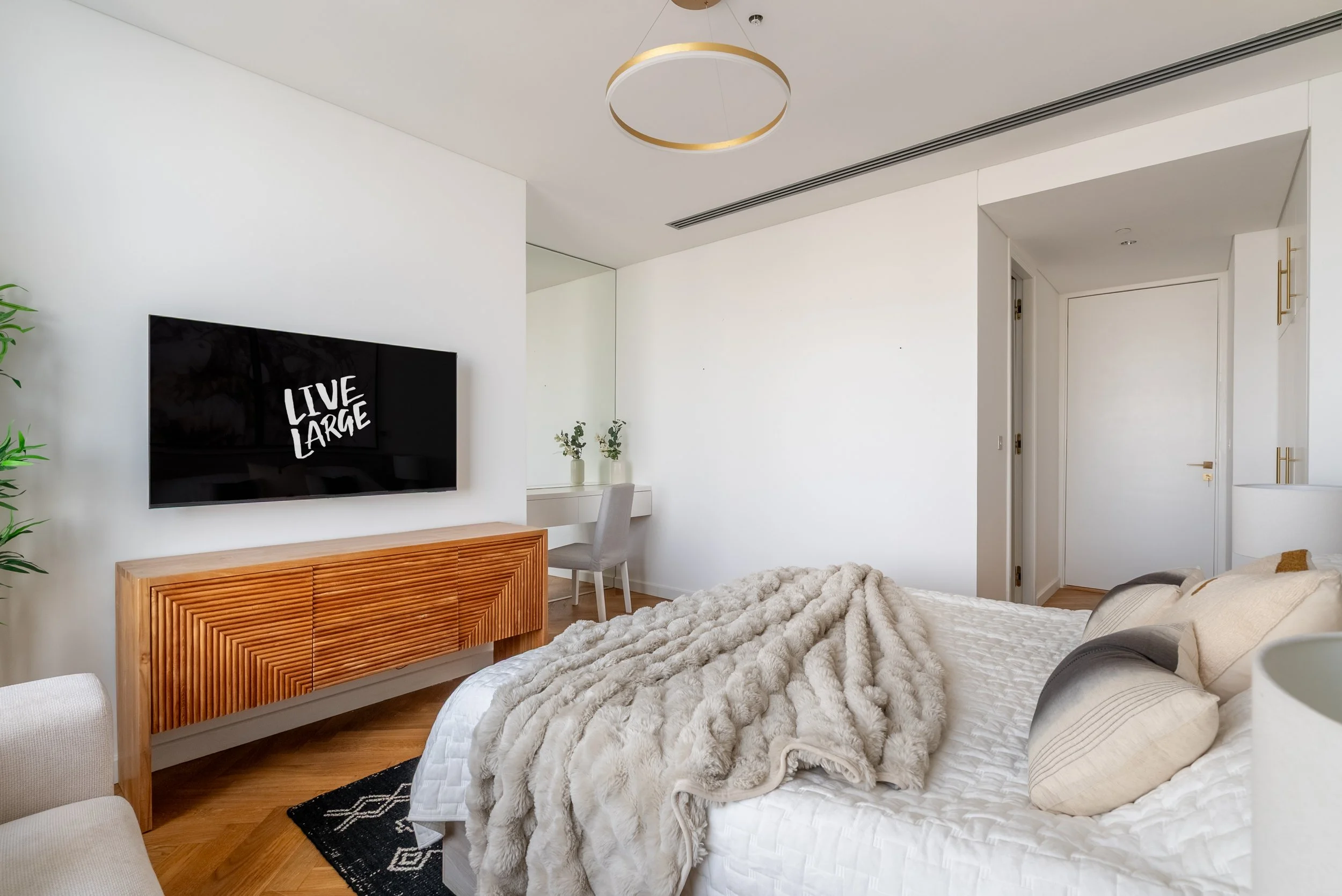 dubai-index-tower-bedroom-live-large-04.jpg