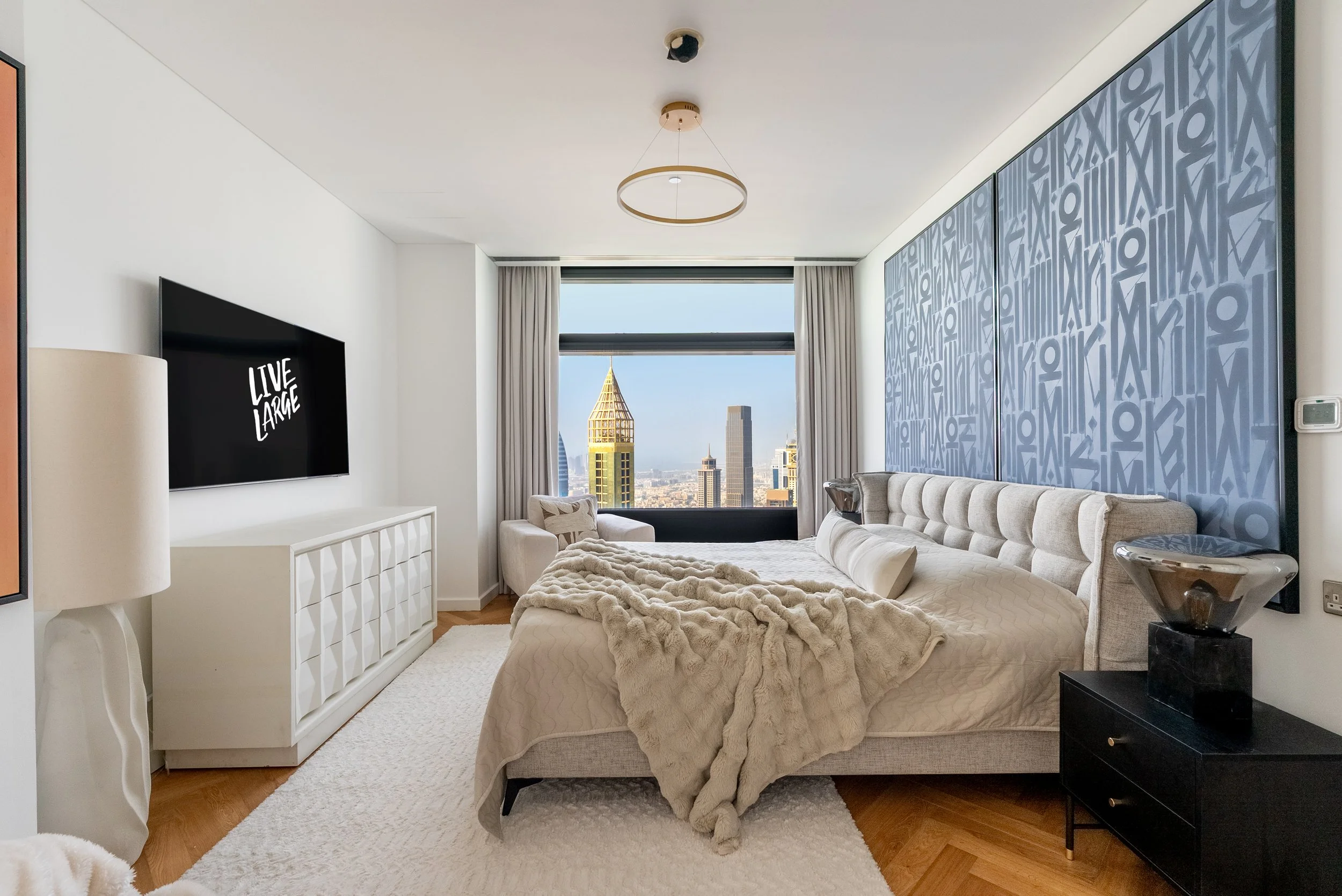 dubai-index-tower-bedroom-live-large-08.jpg