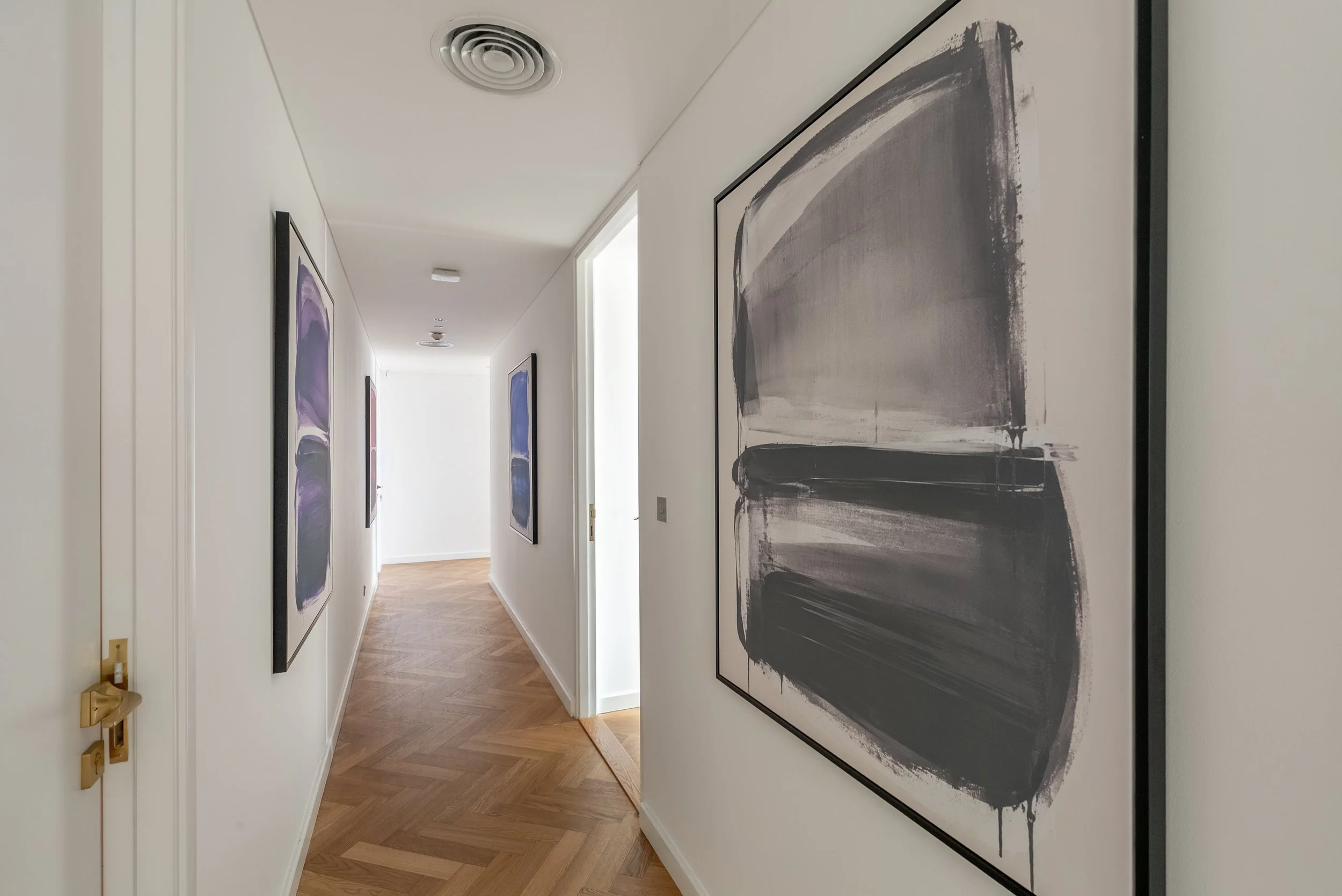 dubai-index-tower-hallway-live-large-01.jpg