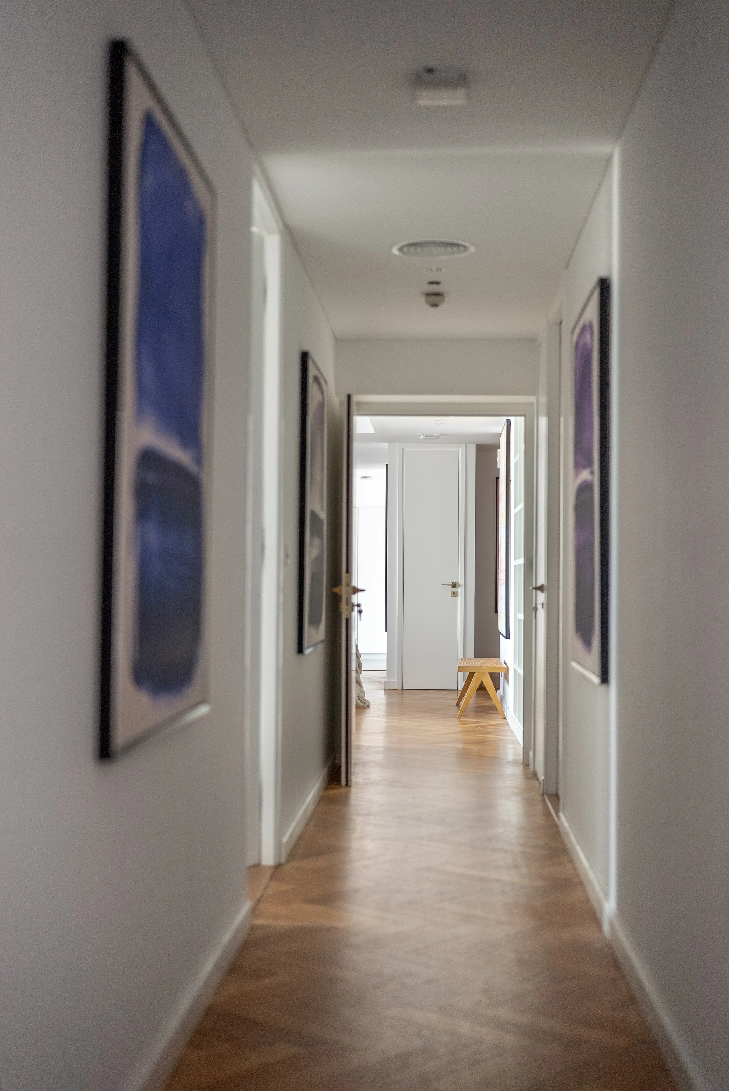 dubai-index-tower-hallway-live-large-03.jpg