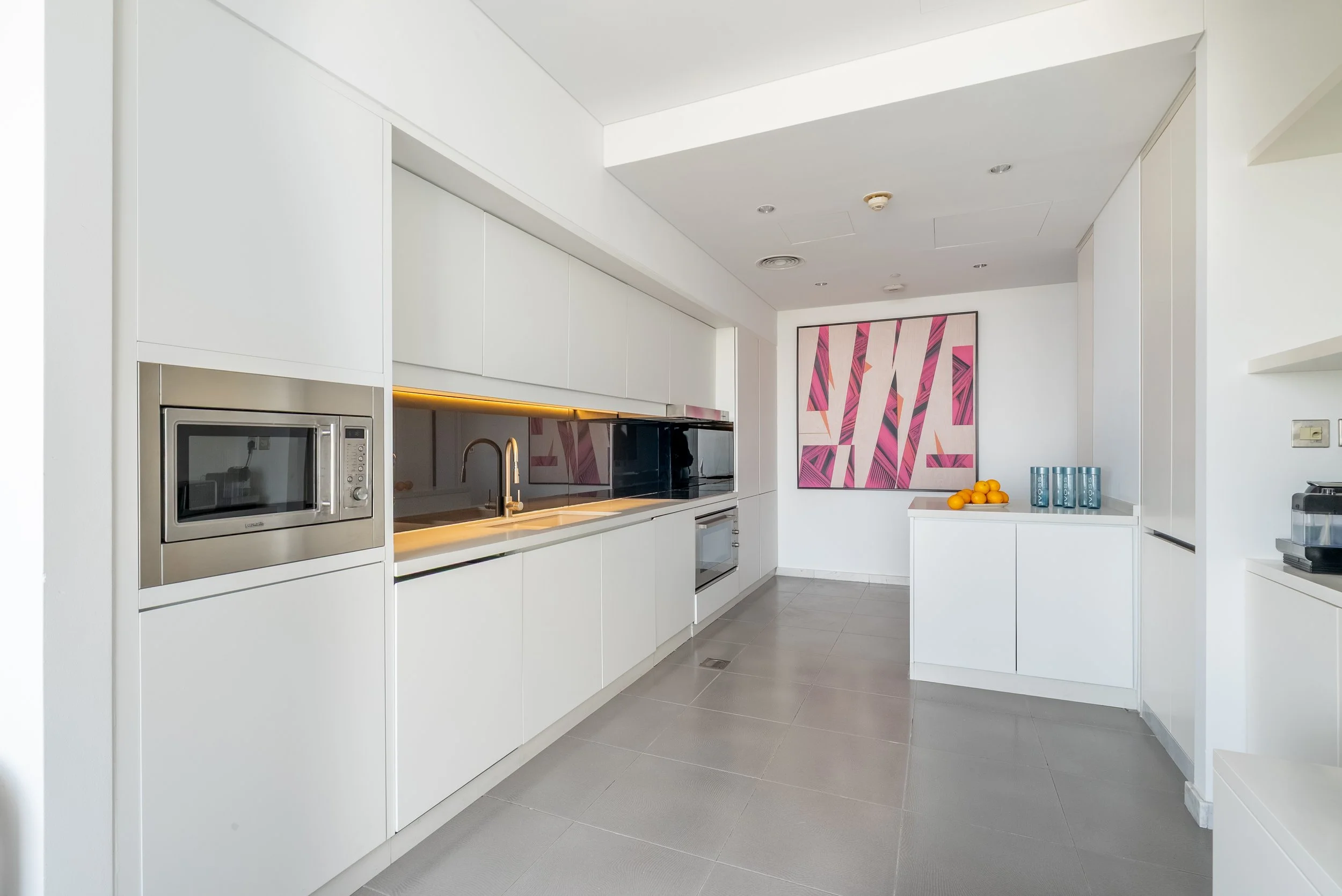 dubai-index-tower-kitchen-live-large-03.jpg
