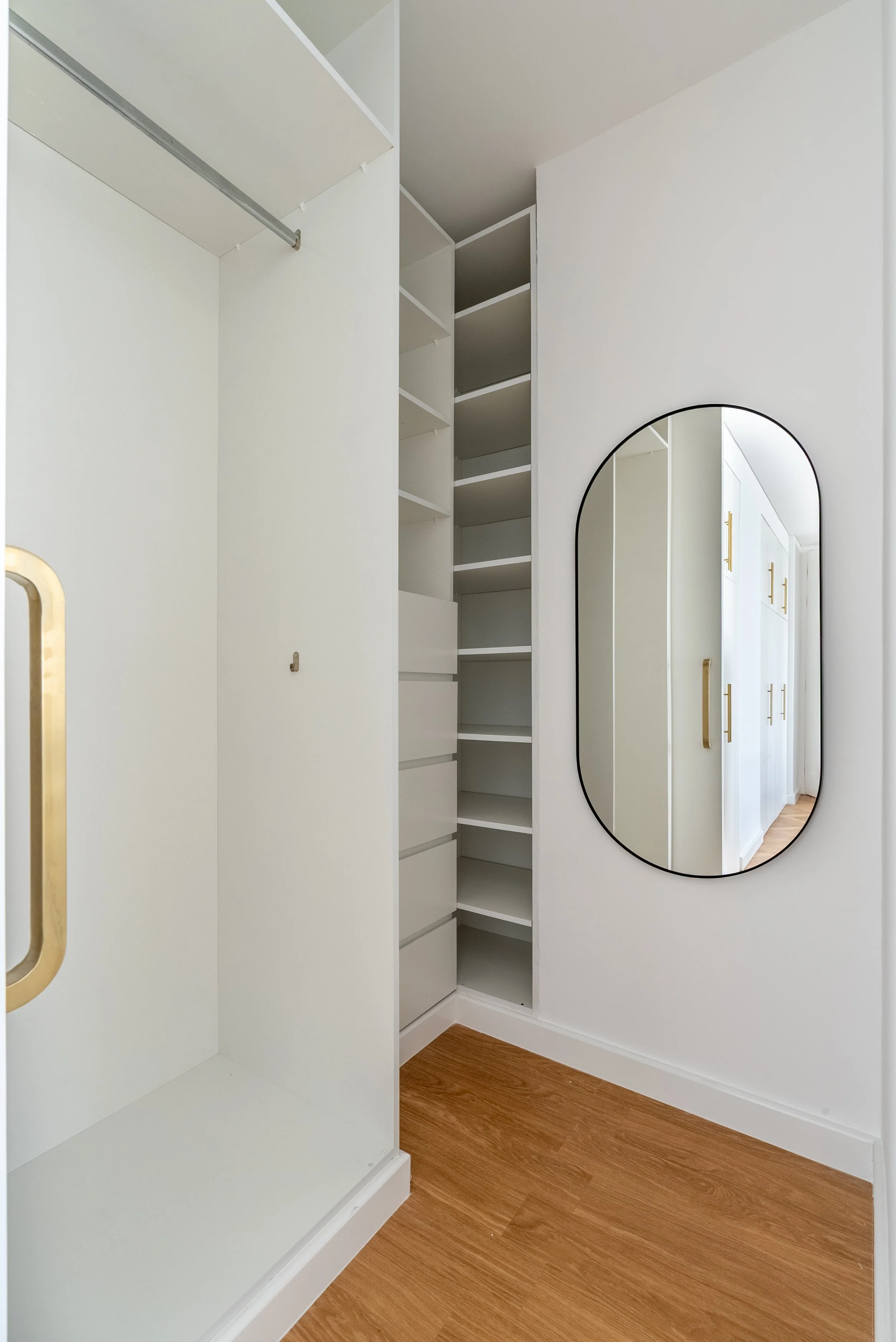 dubai-index-tower-wardrobe-live-large-01.jpg