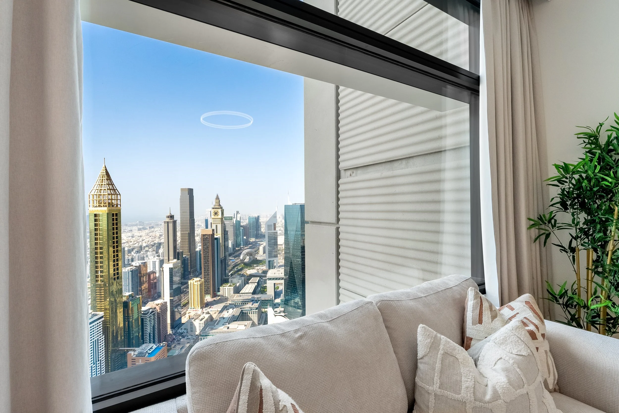 dubai-index-tower-window-seating-live-large-01.jpg