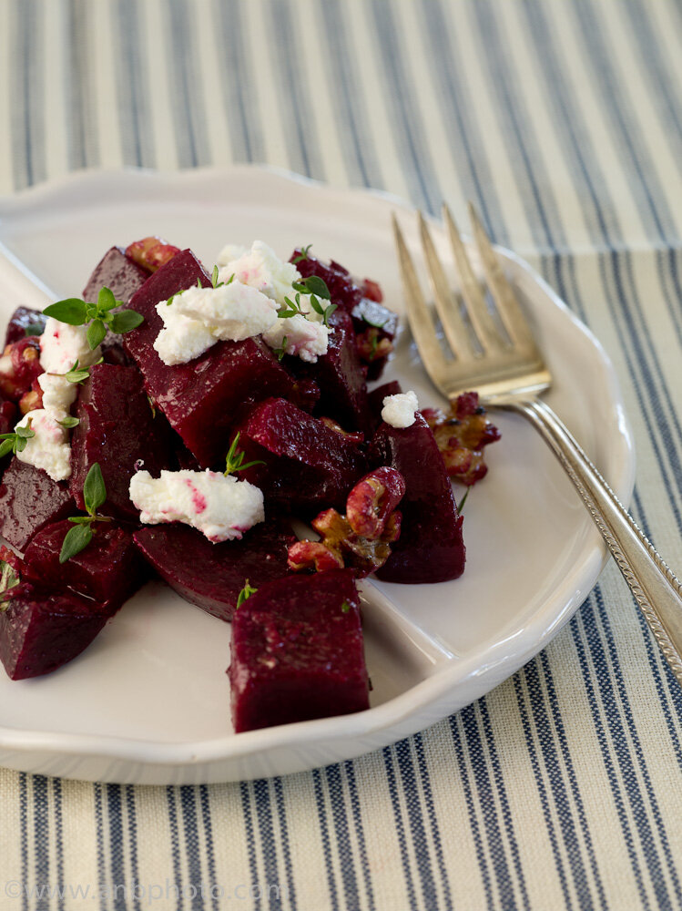 Beet Salad with Walnuts and Goat Cheese