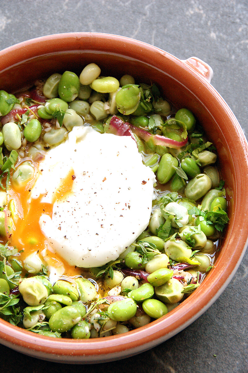 Broad Beans With Garlic Thyme and Poached Eggs