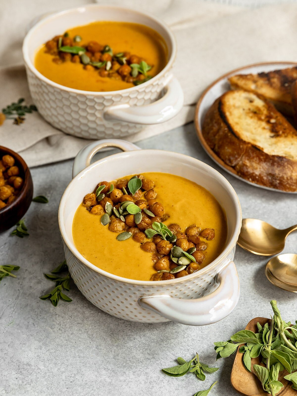 Vegan Roasted Cauliflower Carrot Soup