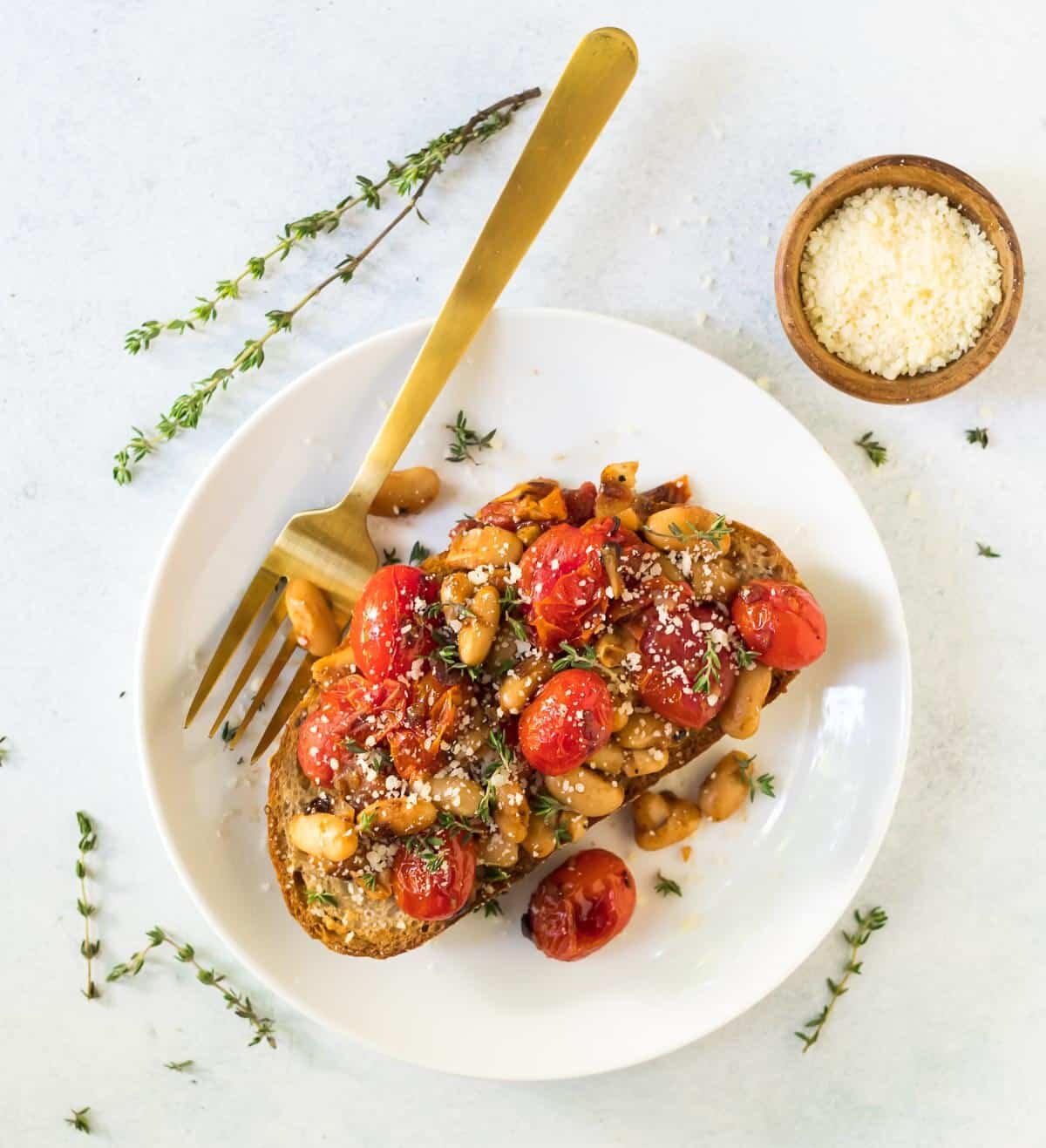 Tuscan White Bean Toasts with Garlic and Tomatoes