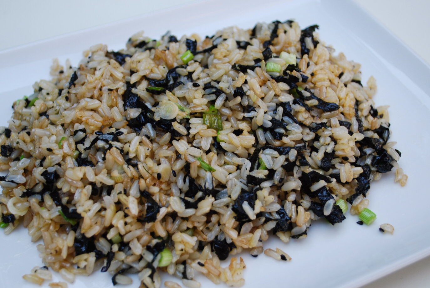 Stir-Fried Brown Rice with Seaweed &amp; Black Sesame