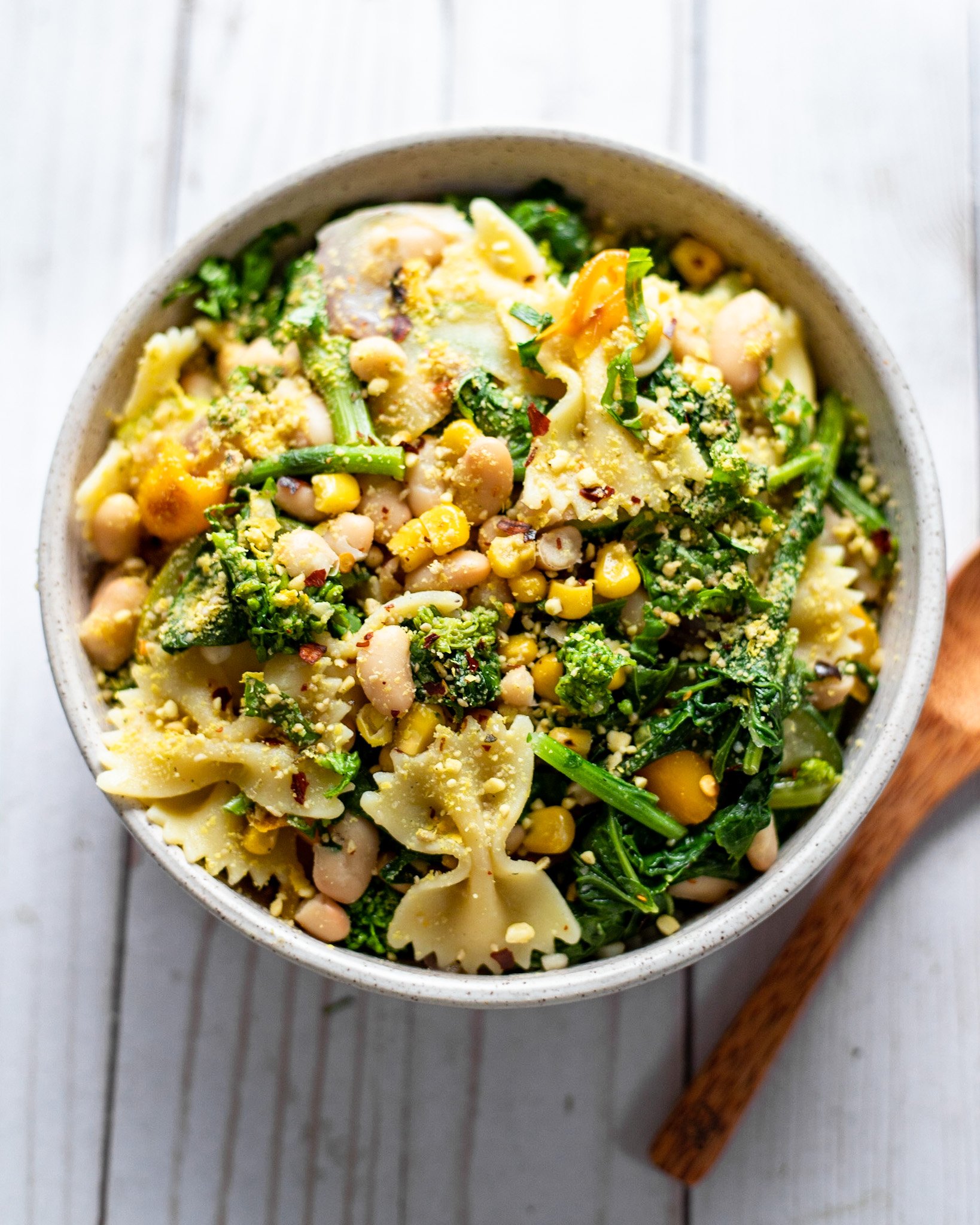 Green Beans and Broccoli Rabe Pasta