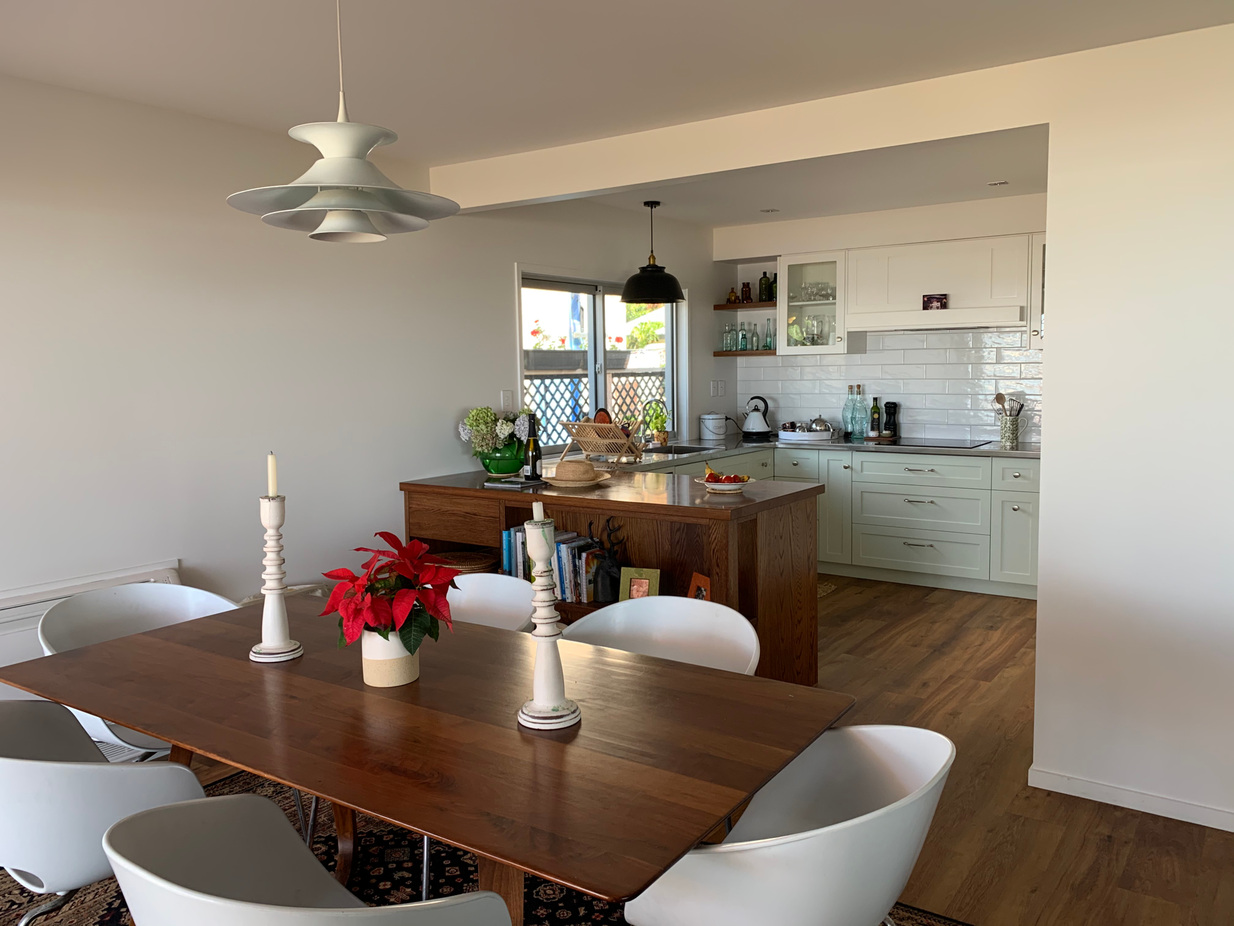 Ohope_Pohutukawa_kitchen.png