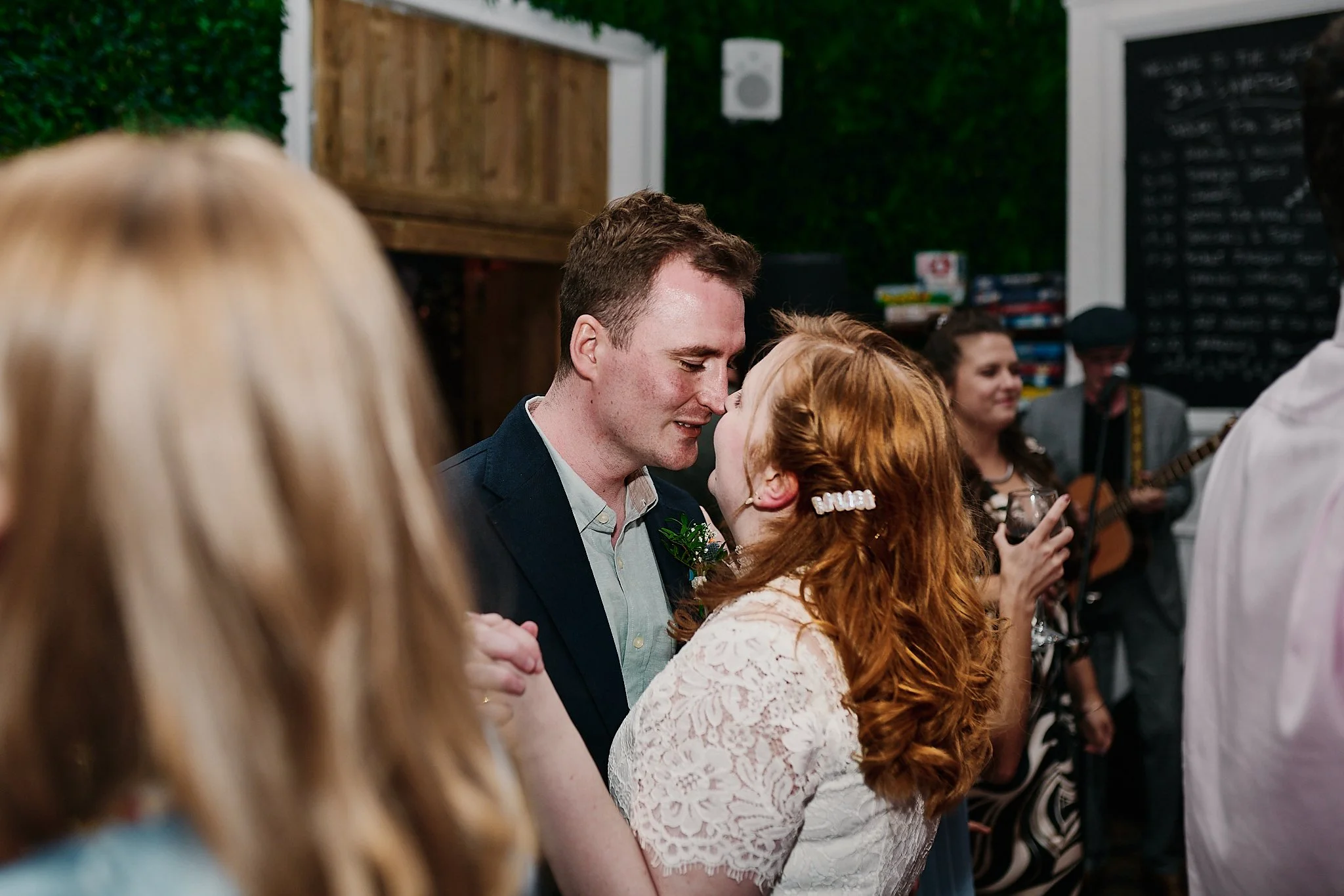 Jolly Gardners Wedding 200.jpg