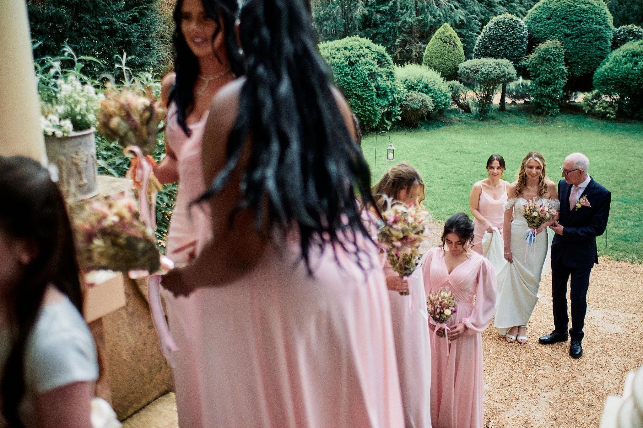 Hampton_court_house_wedding-h&d006.jpg