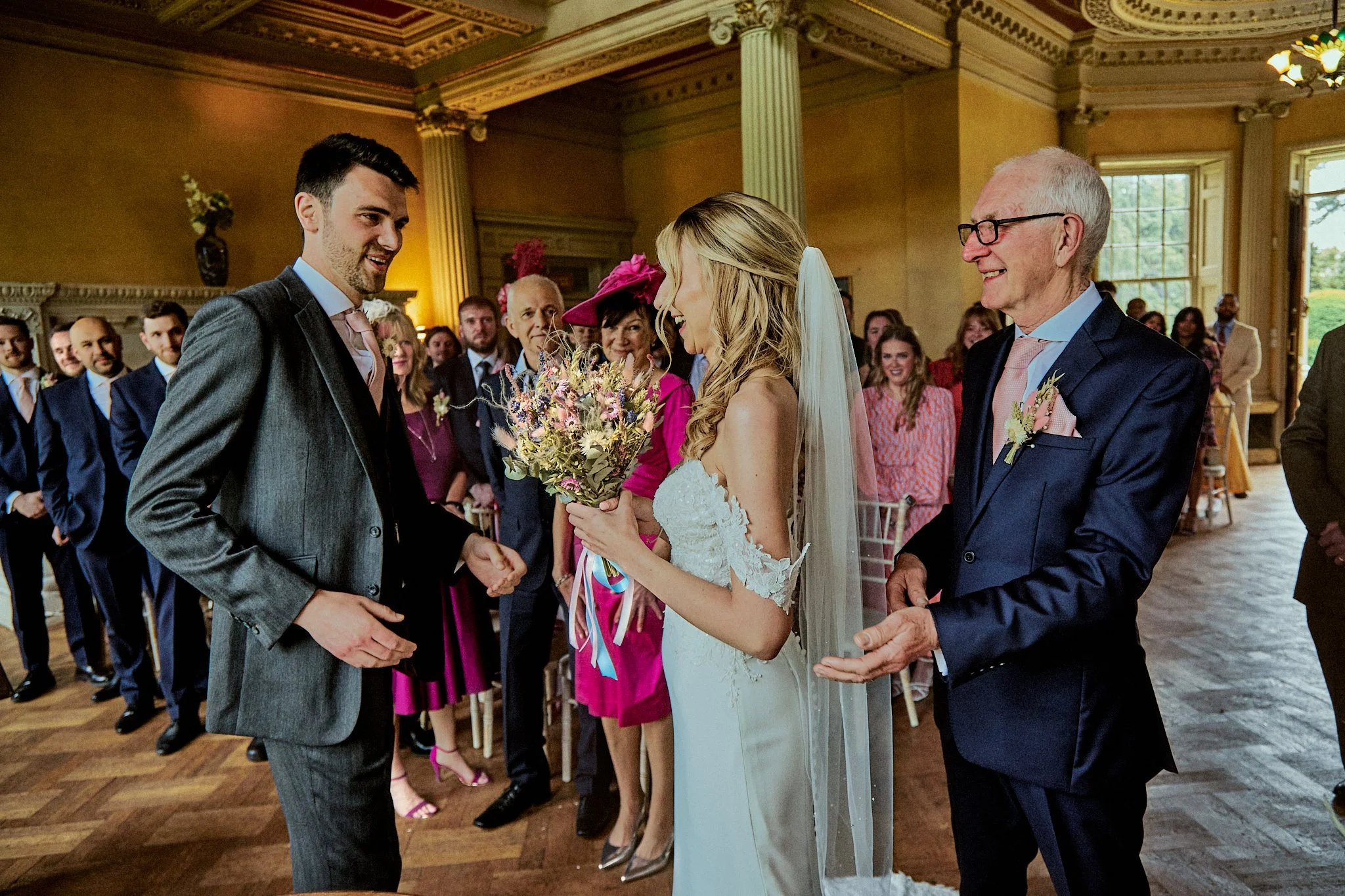 Hampton_court_house_wedding-h&d012.jpg