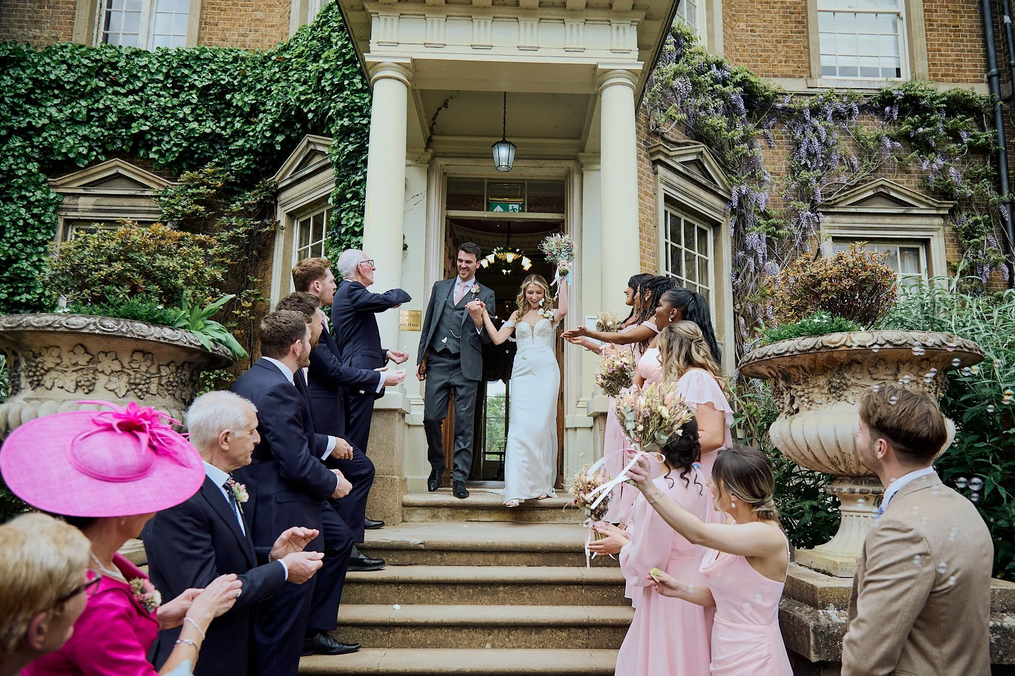 Hampton_court_house_wedding-h&d241.jpg