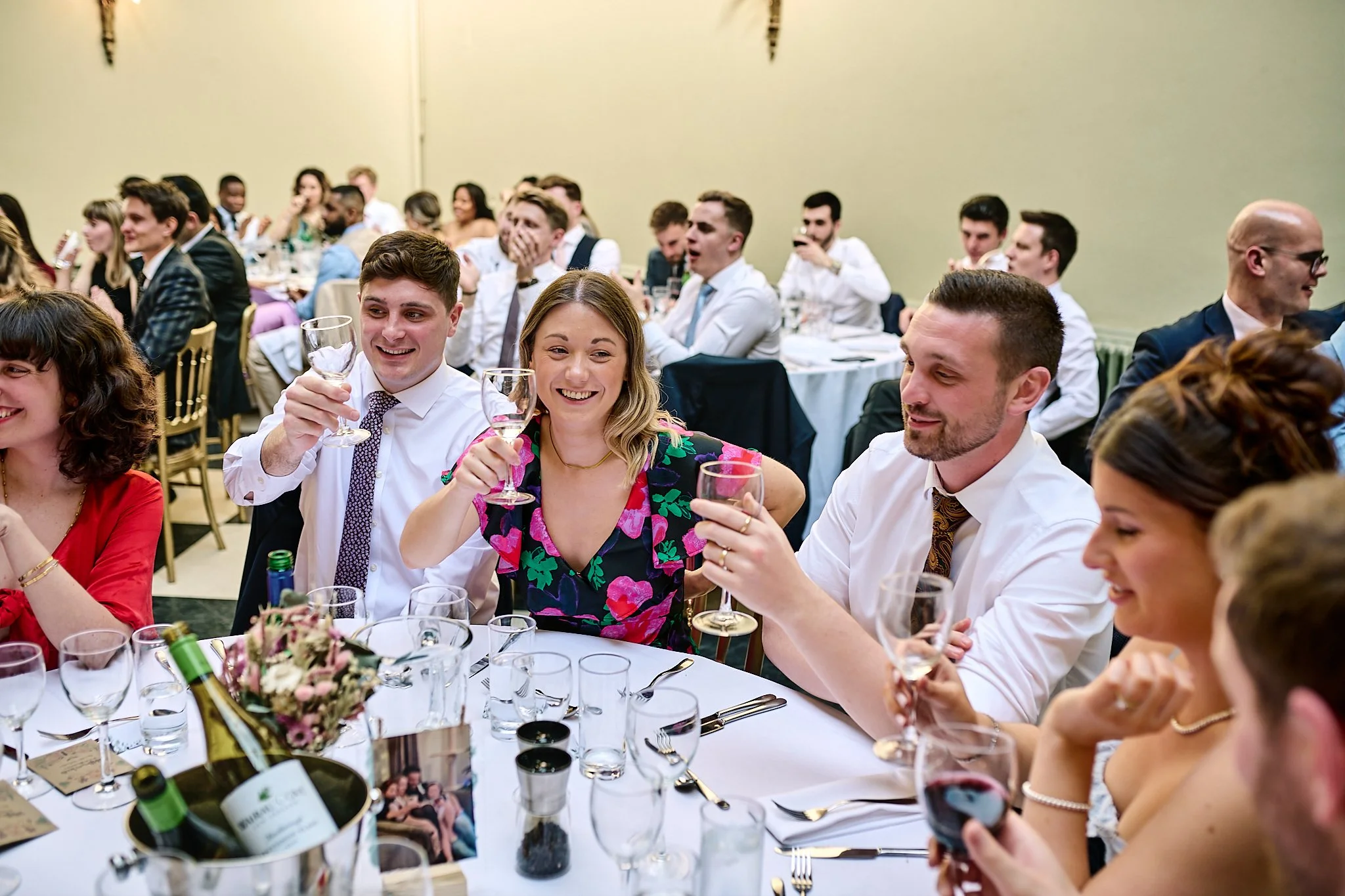 Hampton_court_house_wedding-h&d063.jpg