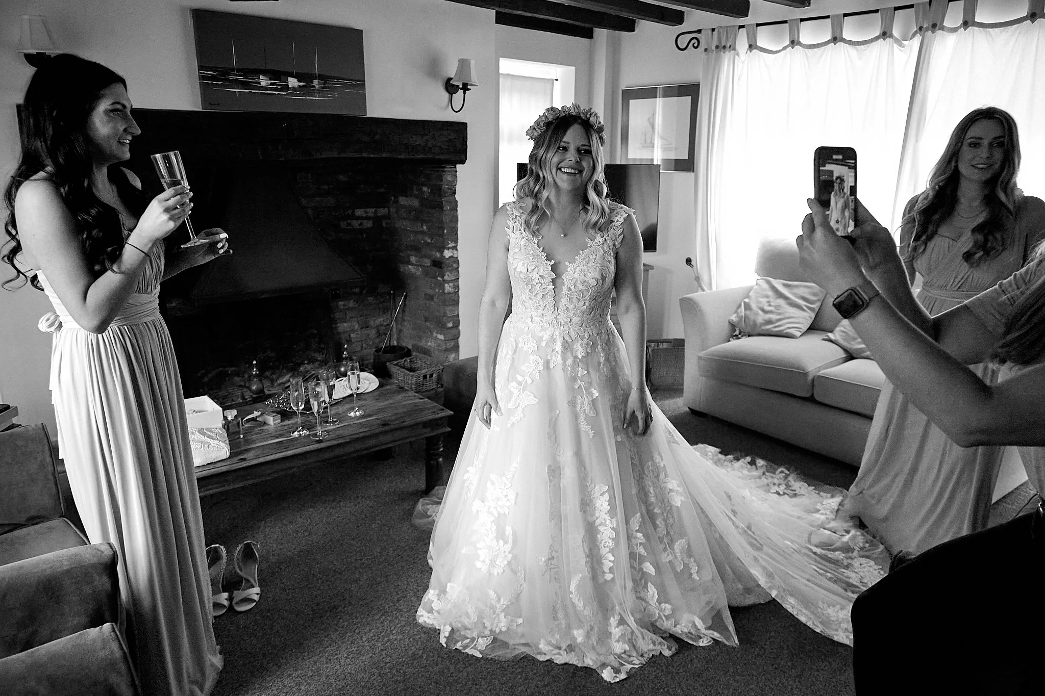 Old Luxters Barn-wedding 15.jpg