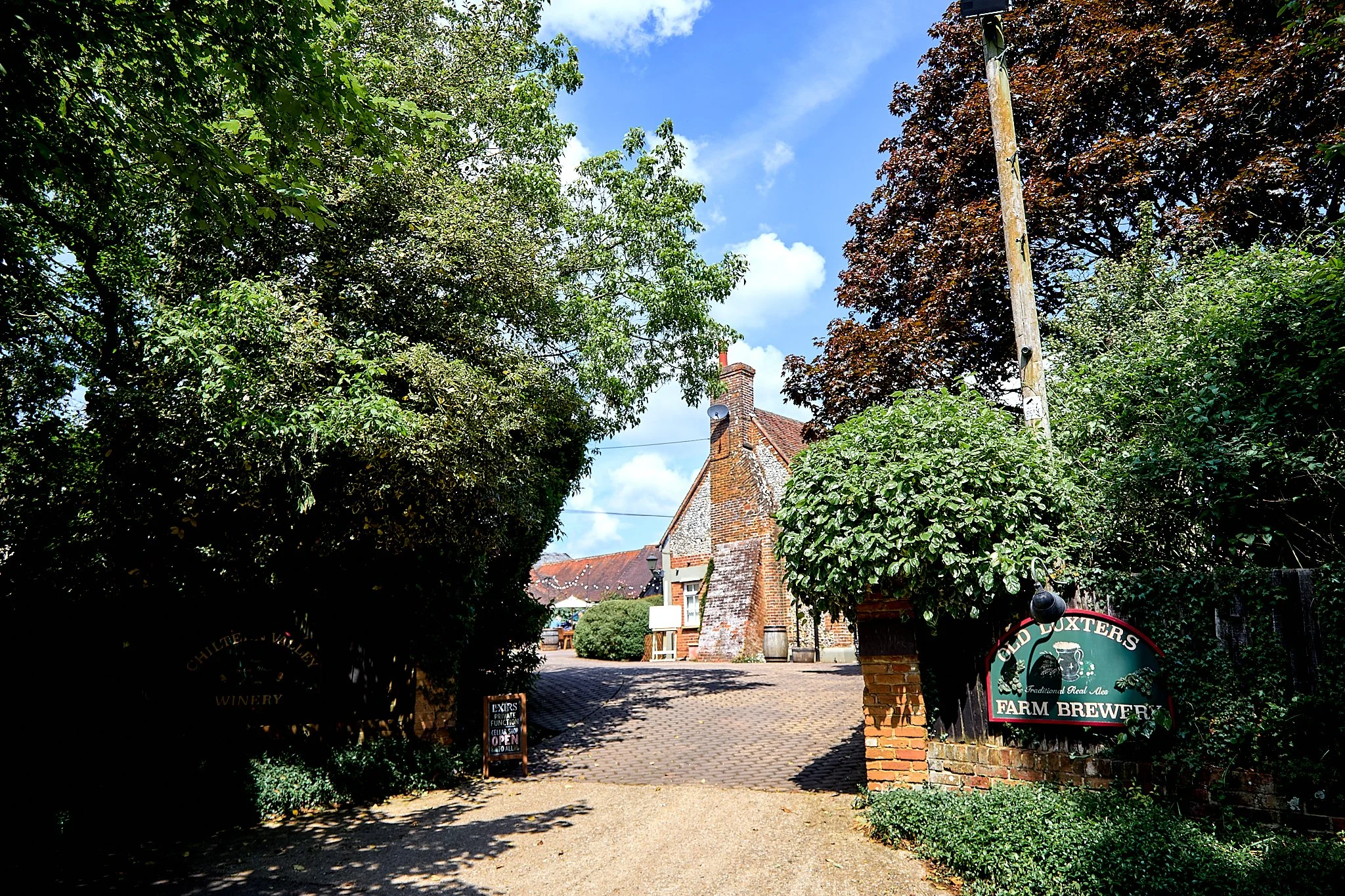 Old Luxters Barn-wedding 33.jpg