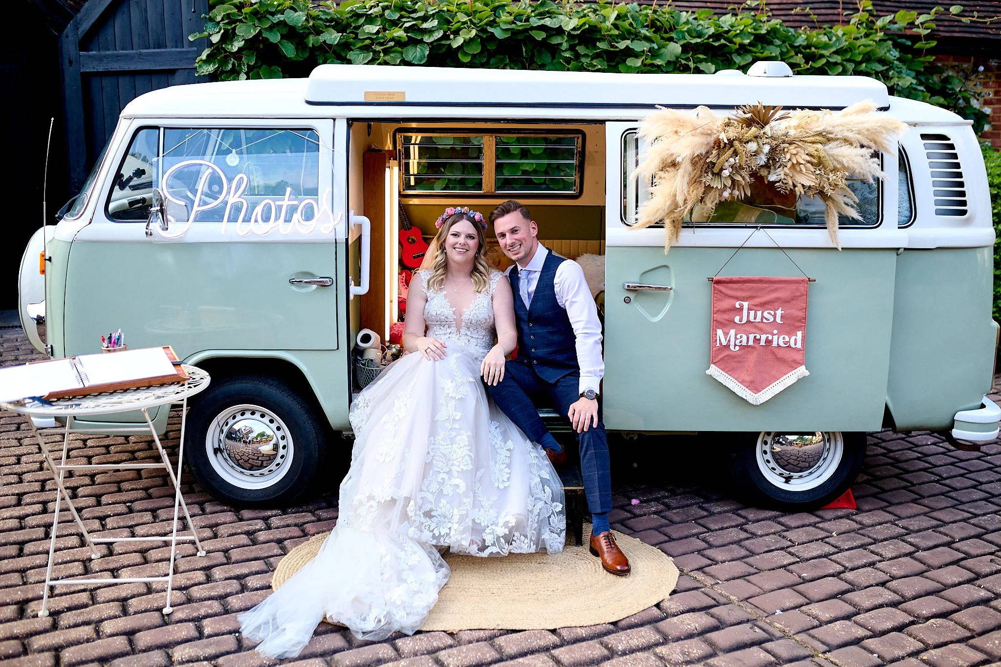 Old Luxters Barn-wedding 135.jpg