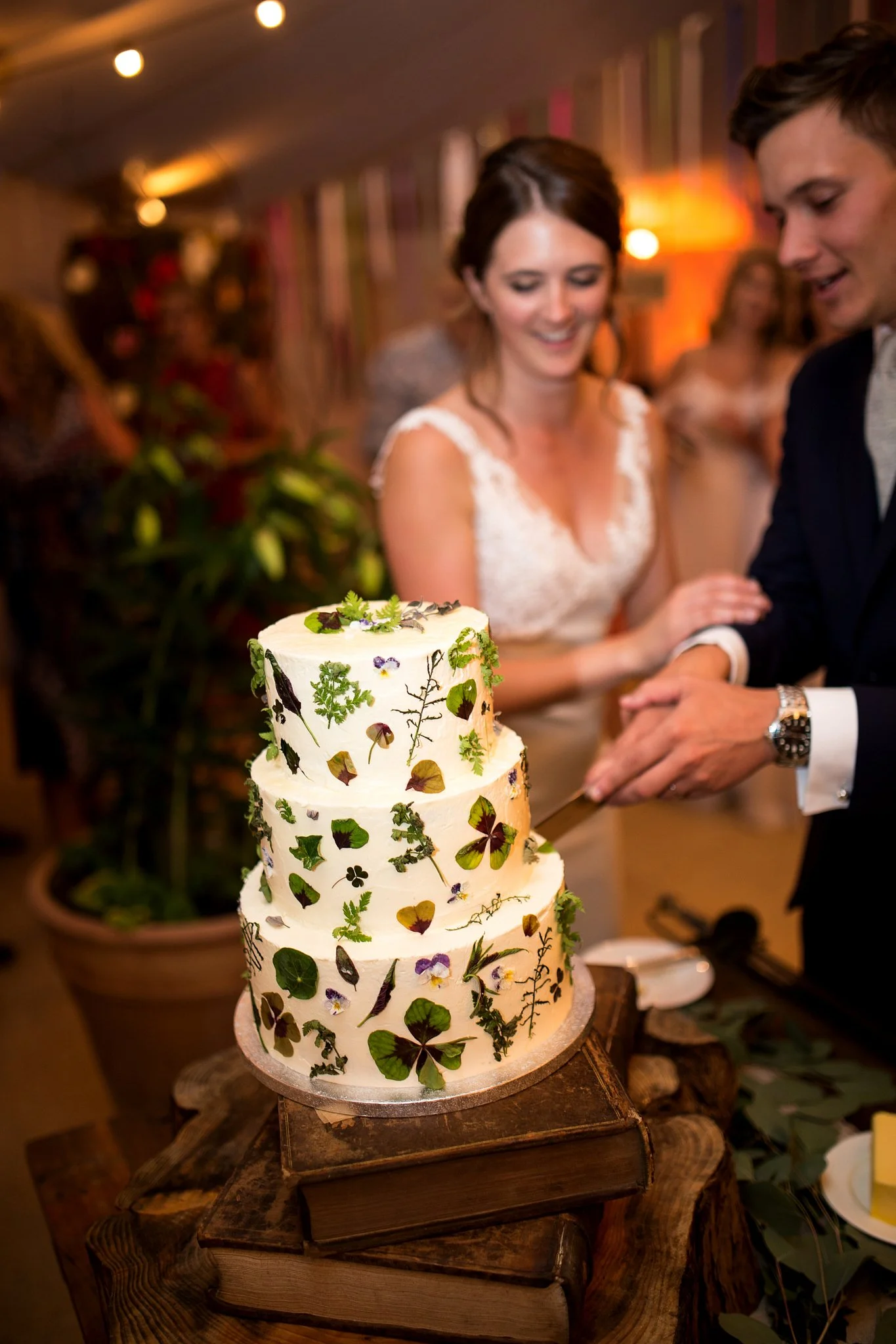 Marquee-Wedding-olliver-photography 268.jpg