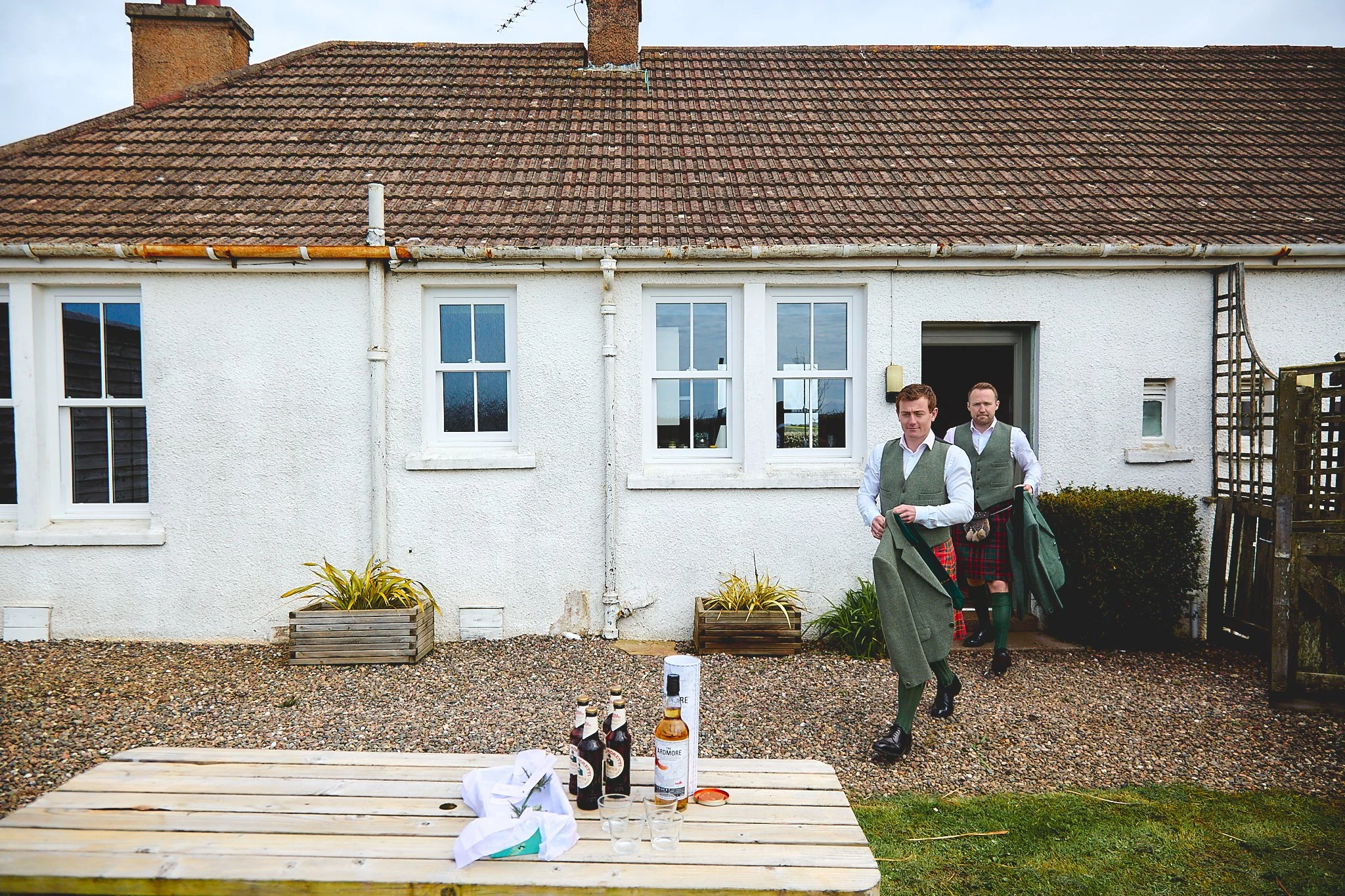 cow_shed_crail_wedding_photography 19.jpg