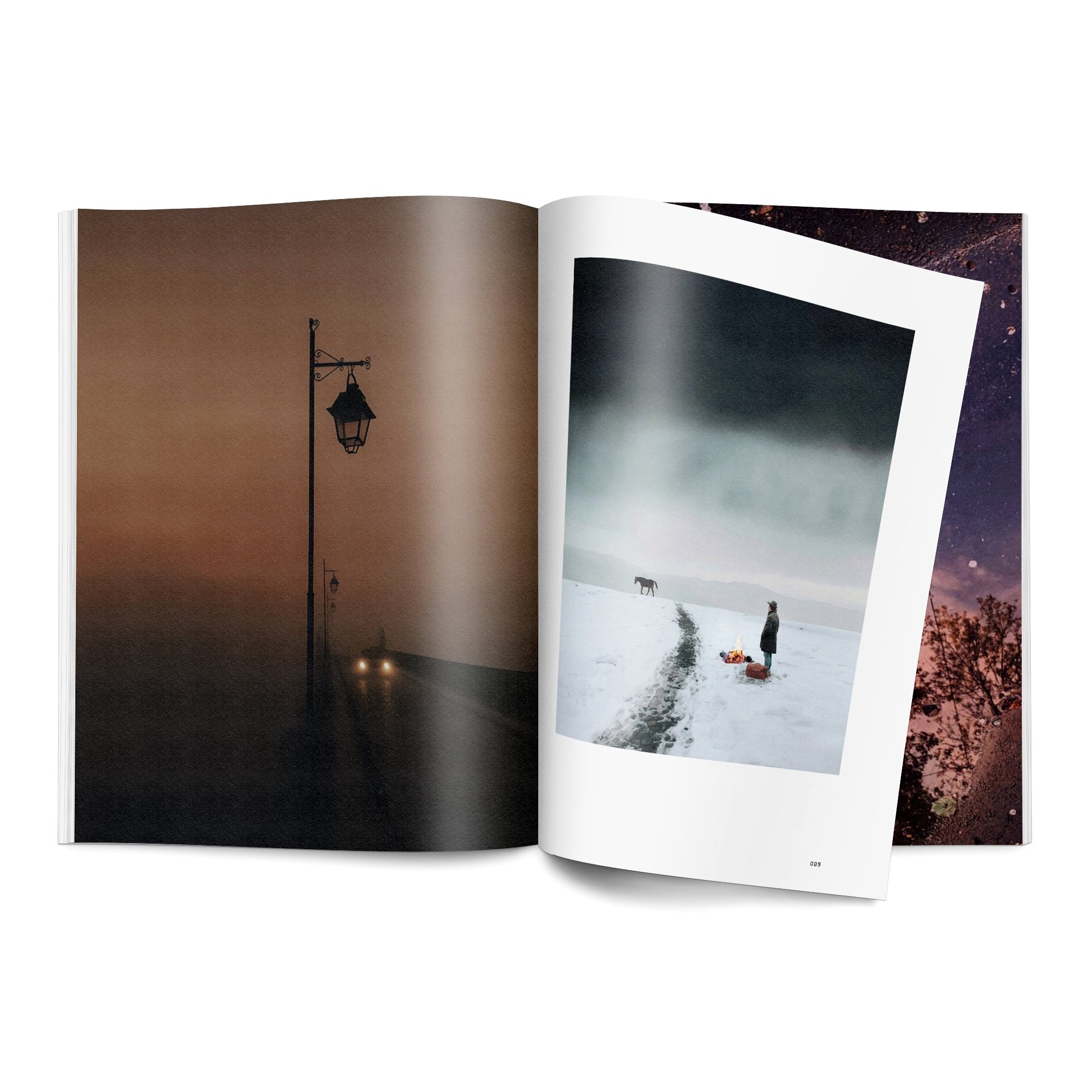 MockUp_TSVZine_SpotLightOn_Pages1_white.jpg
