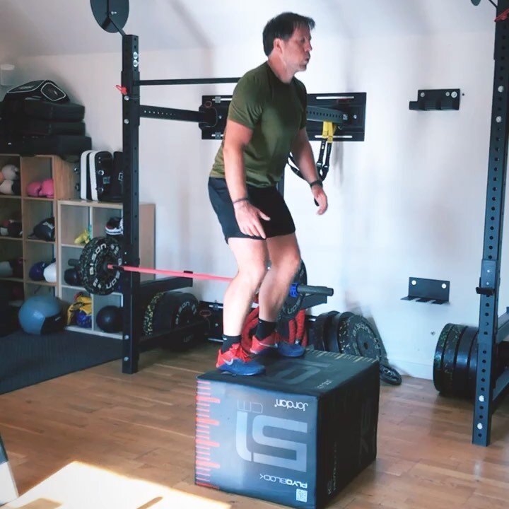 Some great work from Duncan today addressing his new goals 💪🏼
.
.
Circuit 1:
45 secs work 15 secs rest x 4 
.
Low box jumps
.
.
single leg RDLs in squat jump
.
.
bench hops
.
.
moving bosu step ups 
&mdash;
Circuit 2: 
15 reps x 4
.
.
Light and con