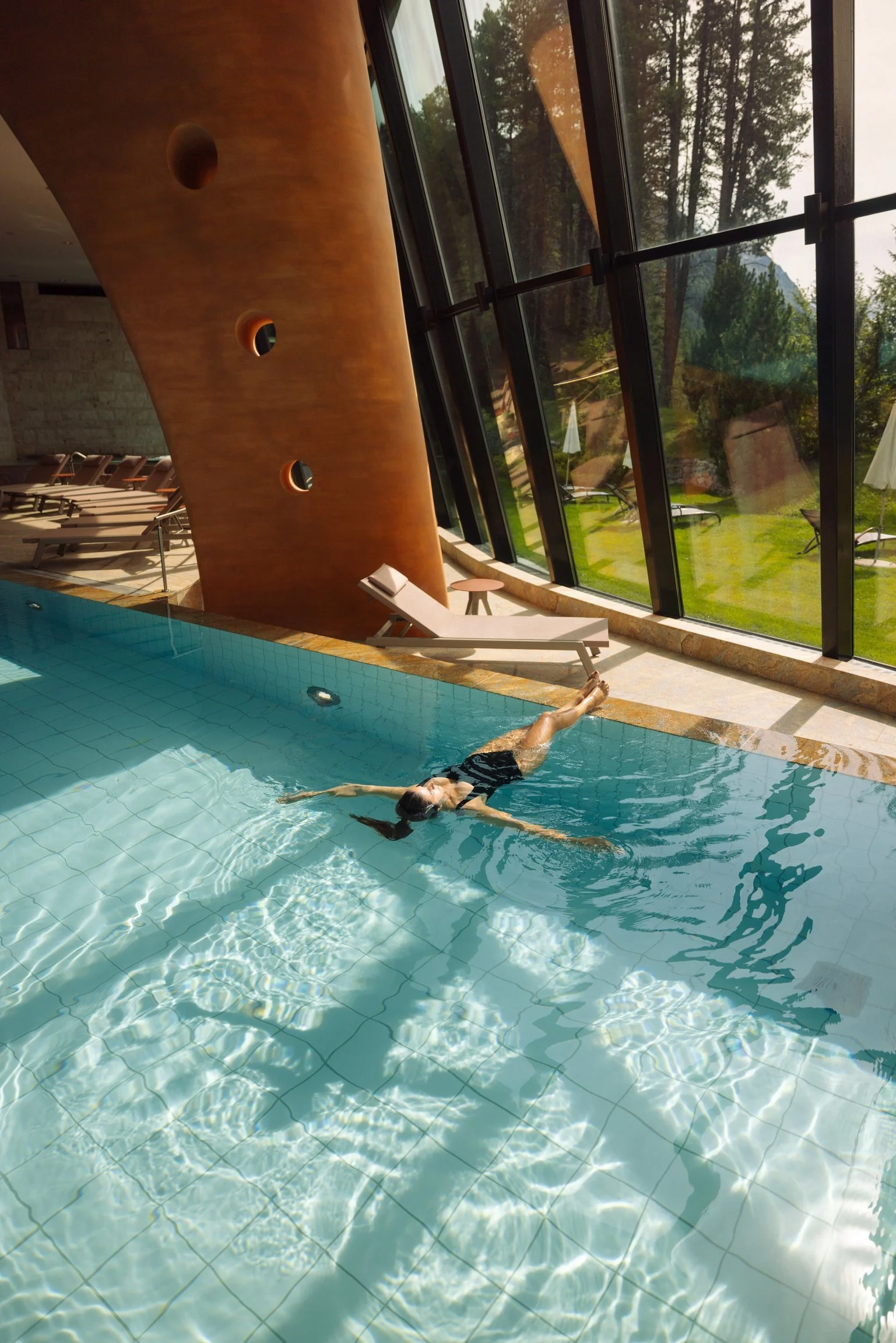 csm_Medium-Indoor_Pool_3cdb09b763.jpeg