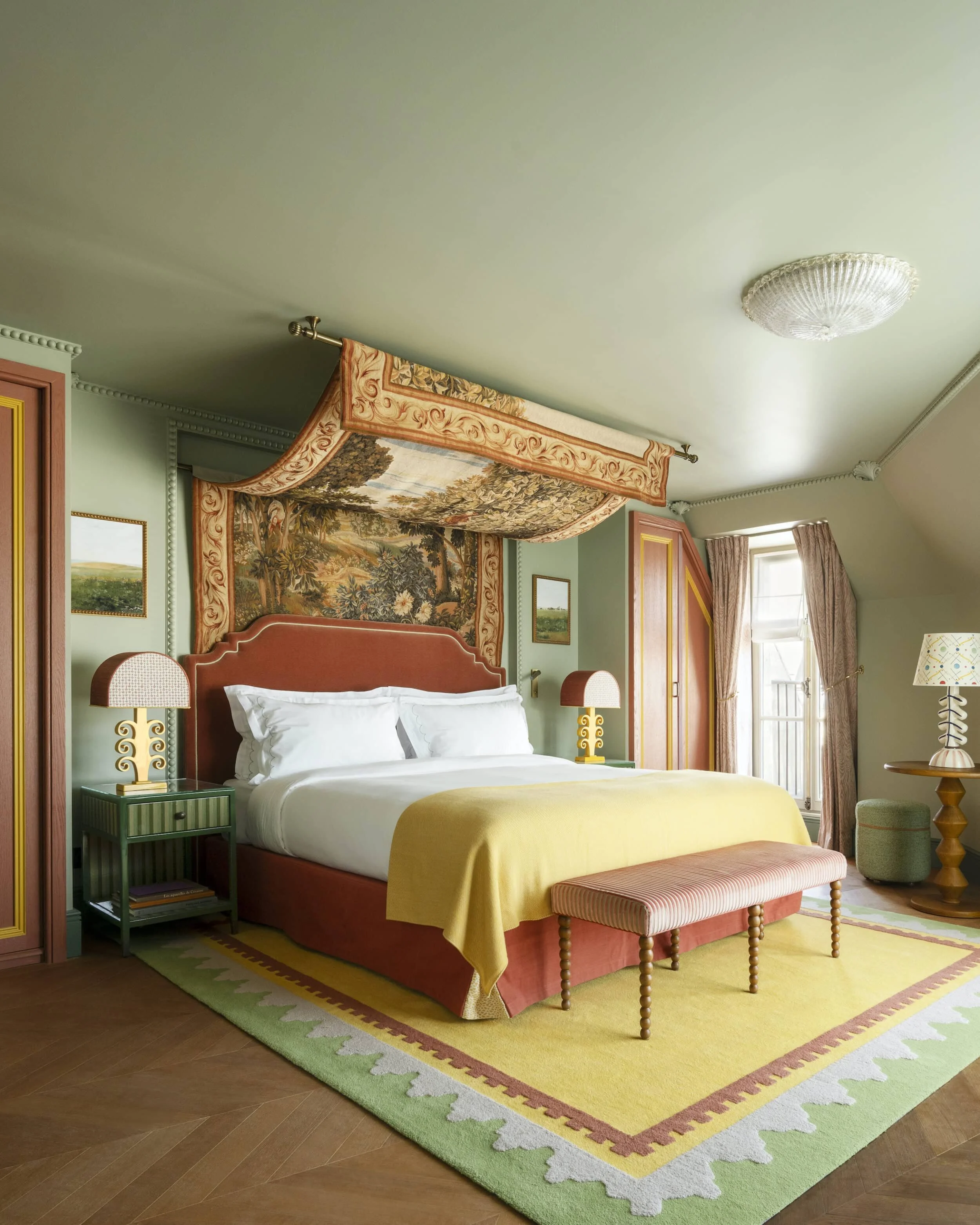 Hotel-Le-Grand-Mazarin-Grande-Junior-Suite-Parisienne-2500x3125.jpeg