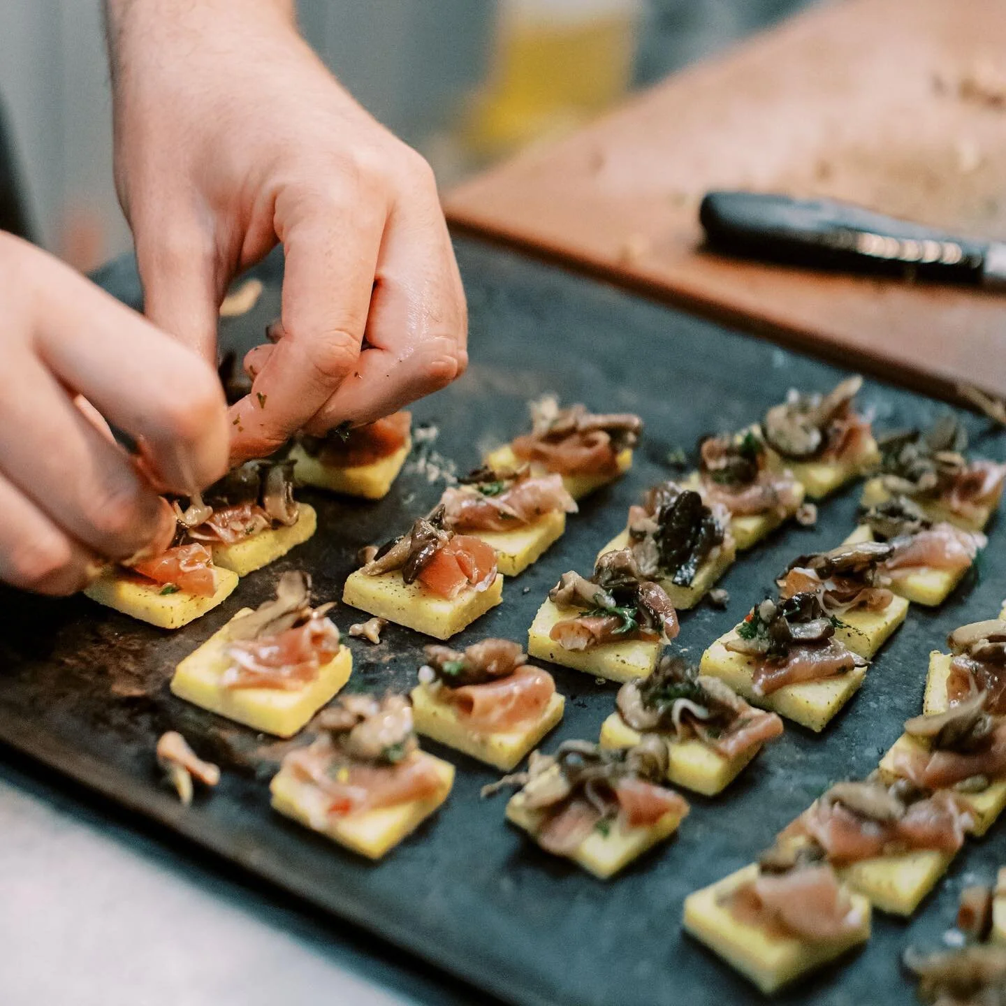Catering for dietary requirements doesn&rsquo;t have to mean compromising on flavour. Our talented team of in house Chefs have created a range of fantastic dishes and canap&eacute;s, suitable for those with additional dietary requirements.⁣
Take our 