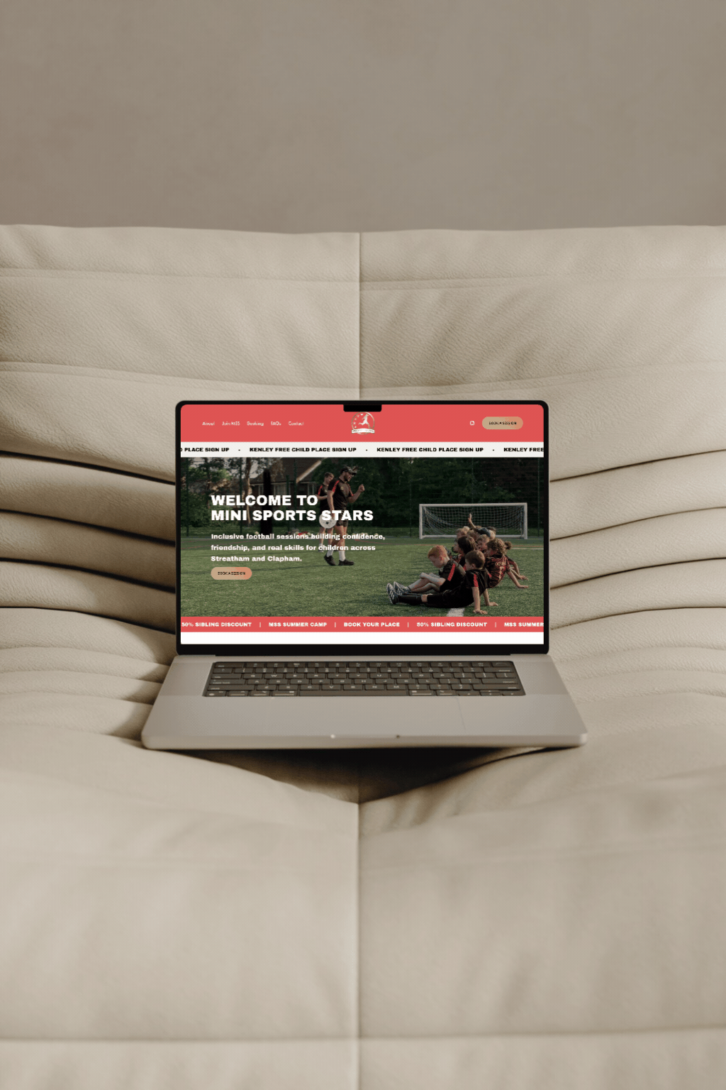 <h3 class='thumb-caption'>Grassroots Football Club</h3> <p class='thumb-desc'>Website in One Day</