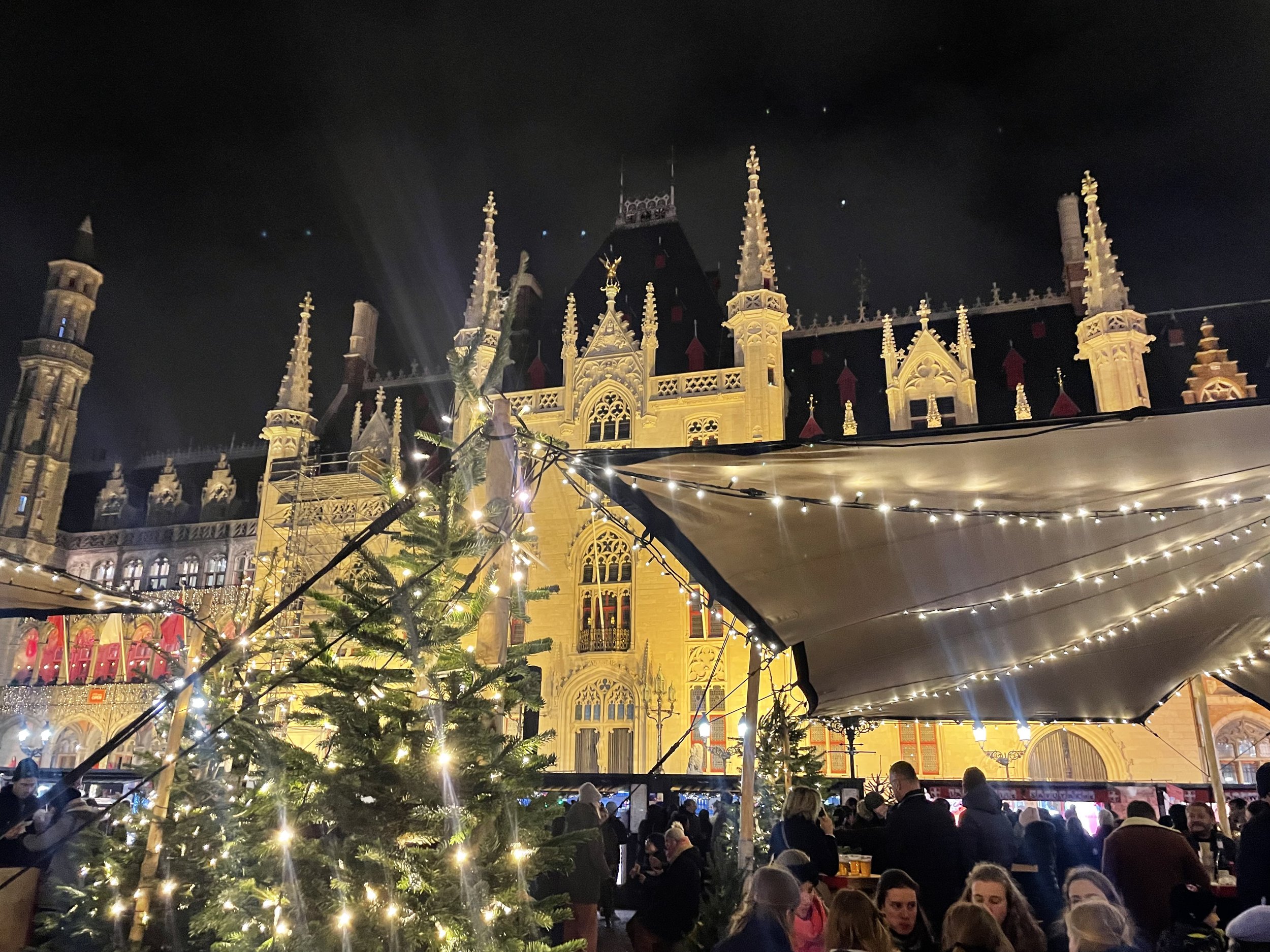 Wrapping Up the Year: End on a High Note with Festive Flair