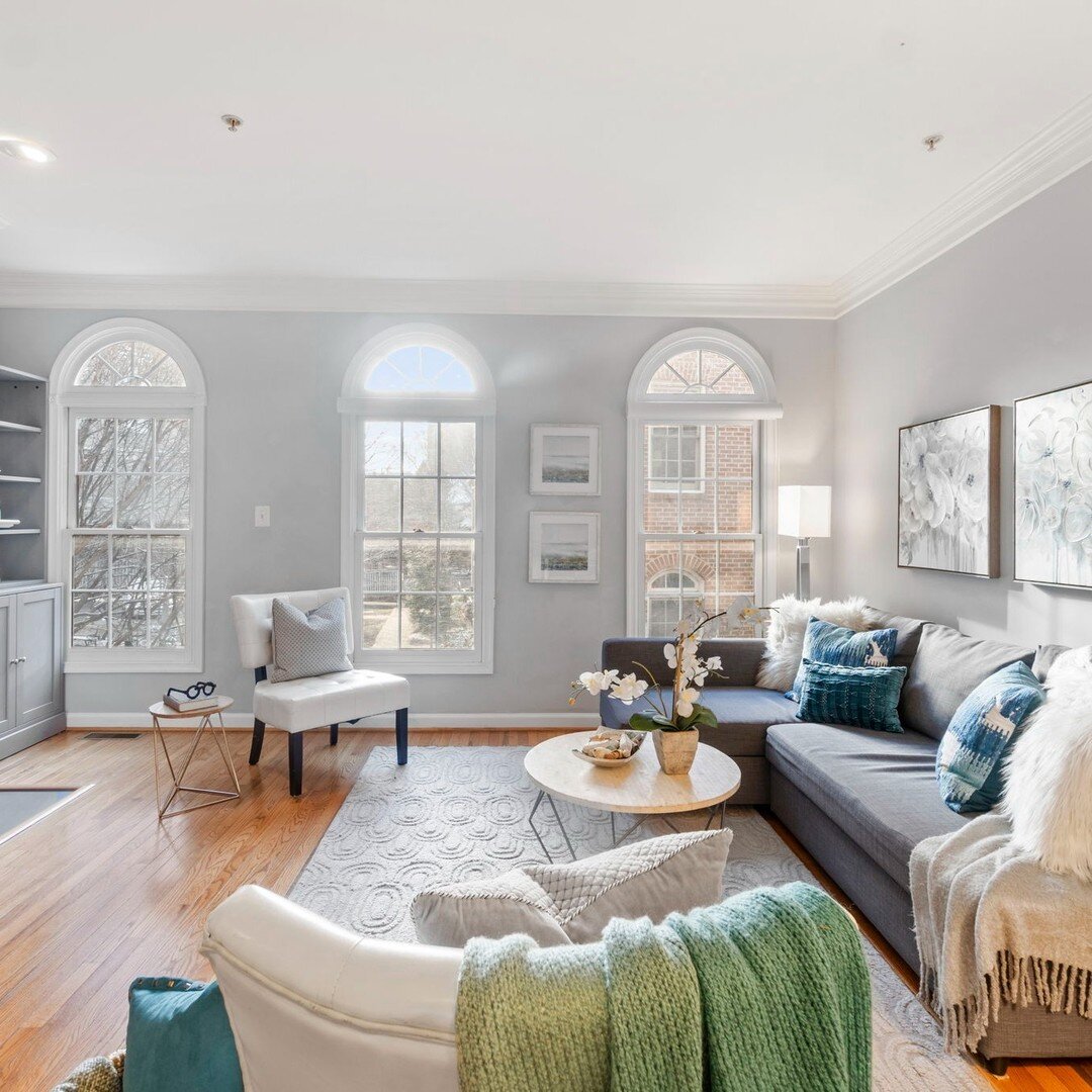 #justlisted in #DowntownSilverSpring #CameronHill
.
4 level, 3 br + 3 ba, townhome | 2 car-garage | walk to the Metro | Offered at $775,000
.
1317 Cameron Hill Ct is a stunning townhome which showcases stunning architectural design features including