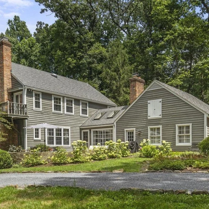 #JustSold
\\
Congratulations to our buyers for securing what we feel is one of the most elegant estates in Montgomery County under $1mil. Situated on over 2.5 acres of land in Gaithersburg this property offers the best of old-world charm married with