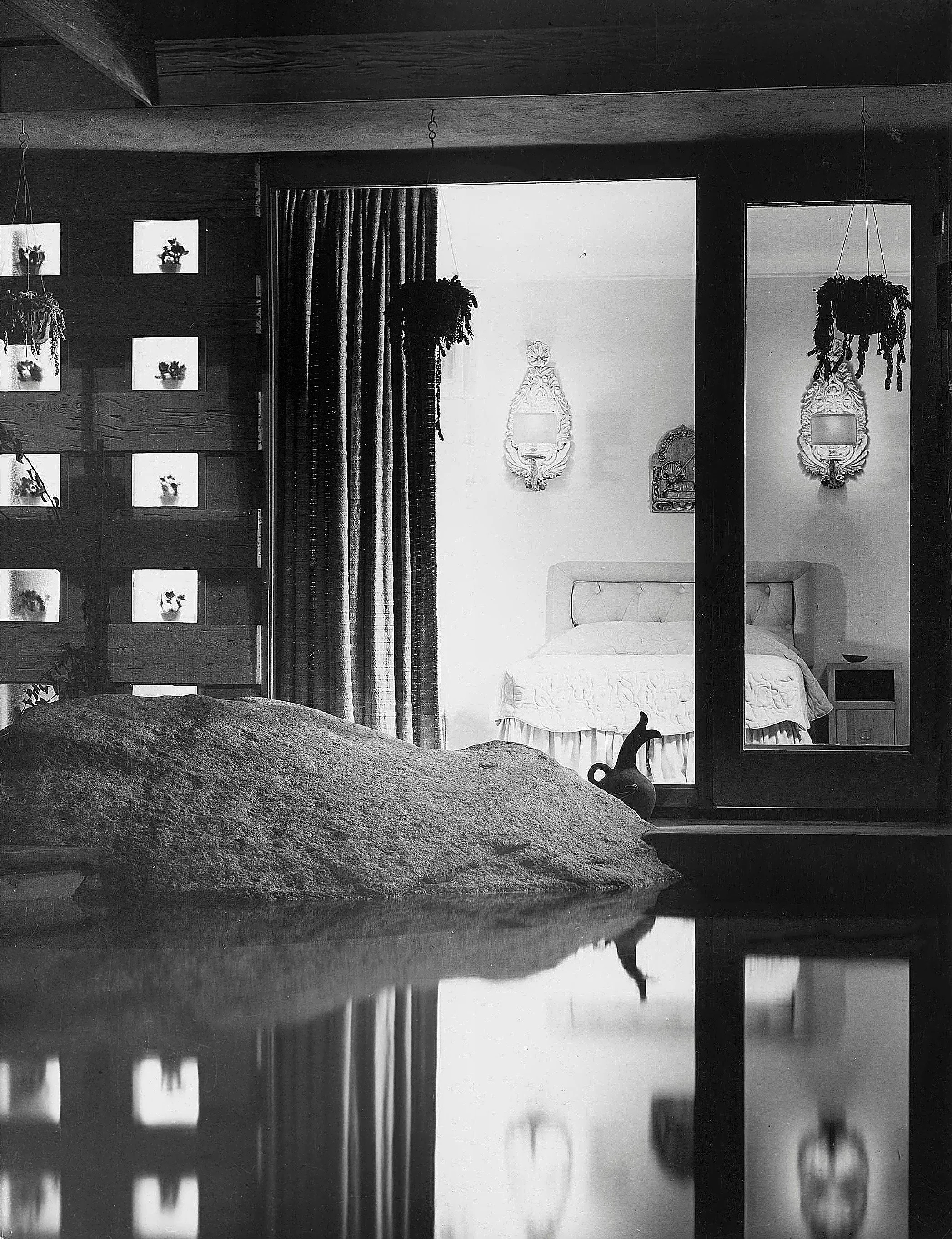 Boulders from the site are incorporated into the pool’s design.