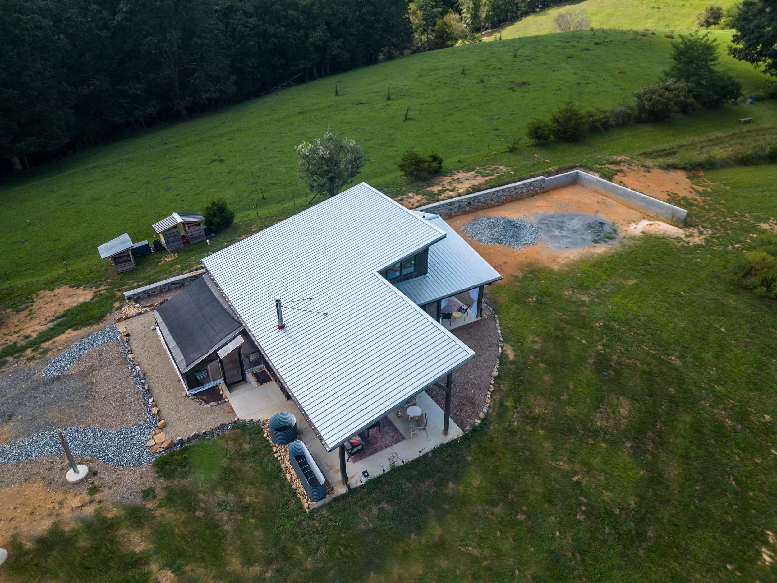exterior-13.jpg