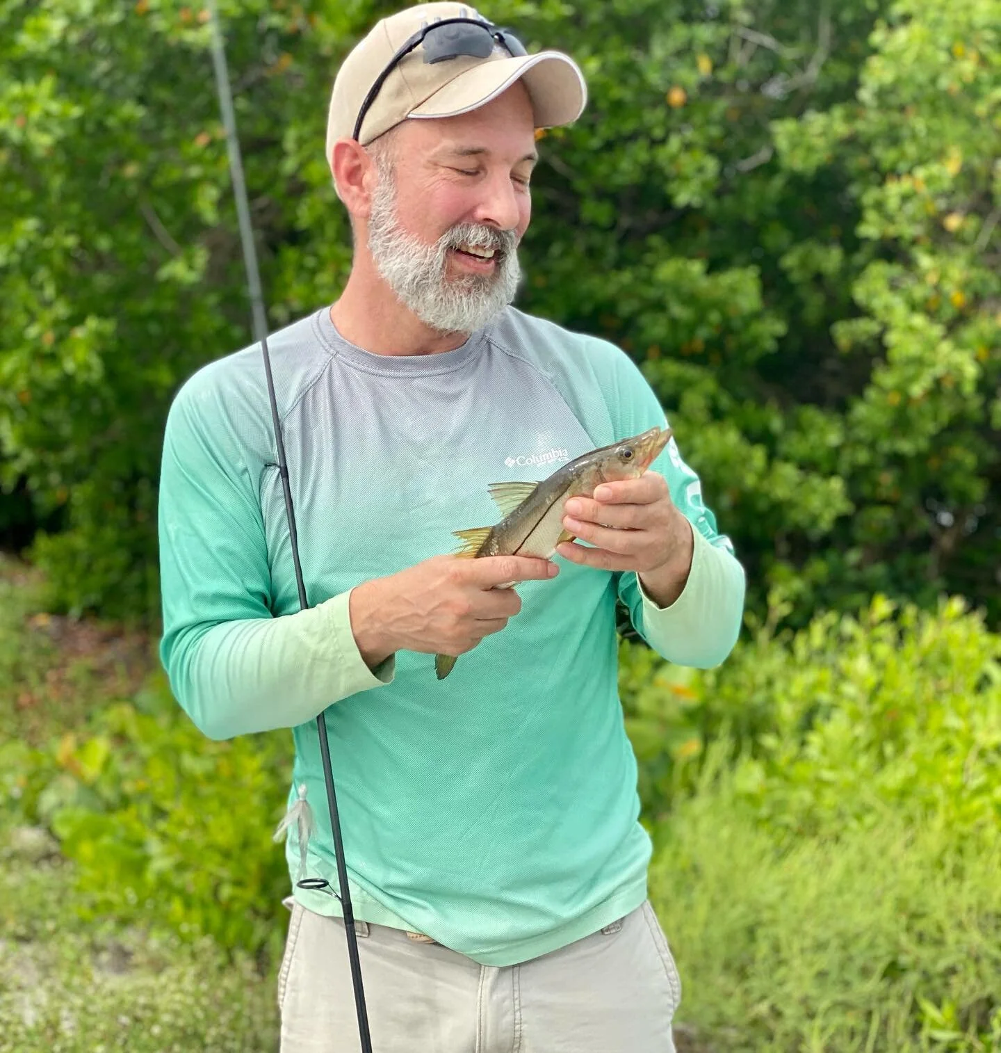There&rsquo;s a #snook!!! #sanibel #florida #floridafishing #snookfishing #saltwaterflyfishing #visitsanibel #gooutside #travel #travelusa🇺🇸 #fishusa #travelwriting