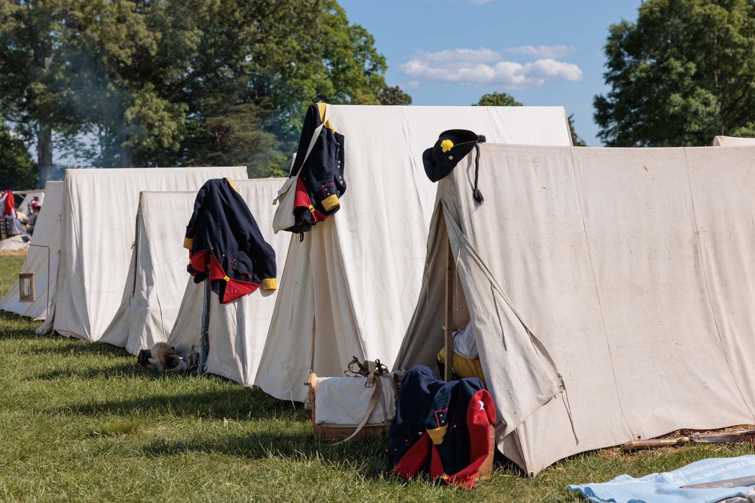 mount-vernon-encampment-uniforms-and-tents.jpg