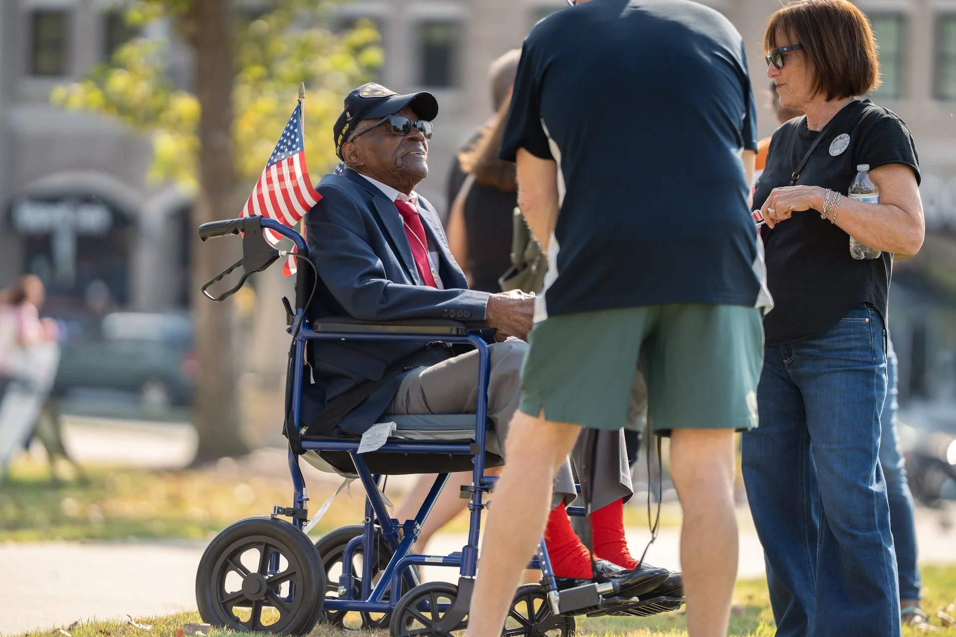 No Kings-2025.10.19-Suwanee, GA-7IV01309-1920H.JPG