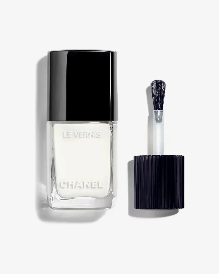 chanel nail polish 