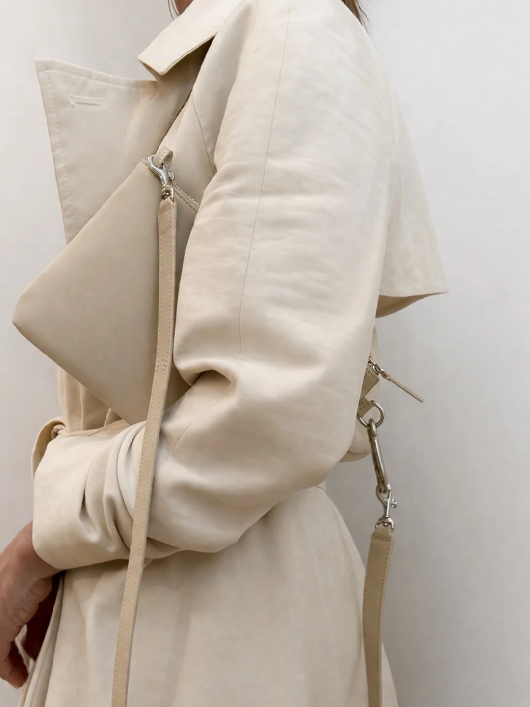 Pale Beige Mini Tucked.jpg