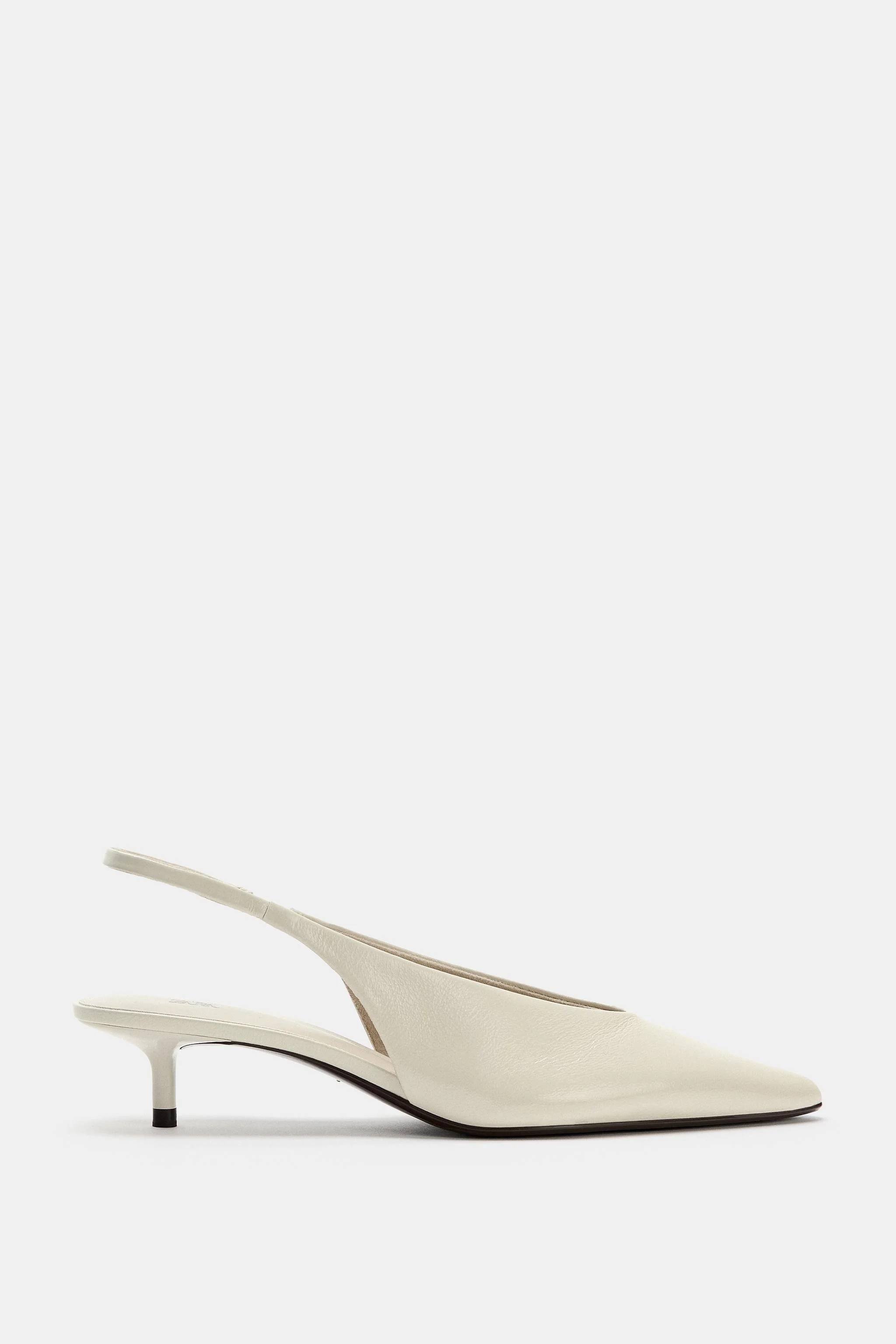 Ivory Heels.png