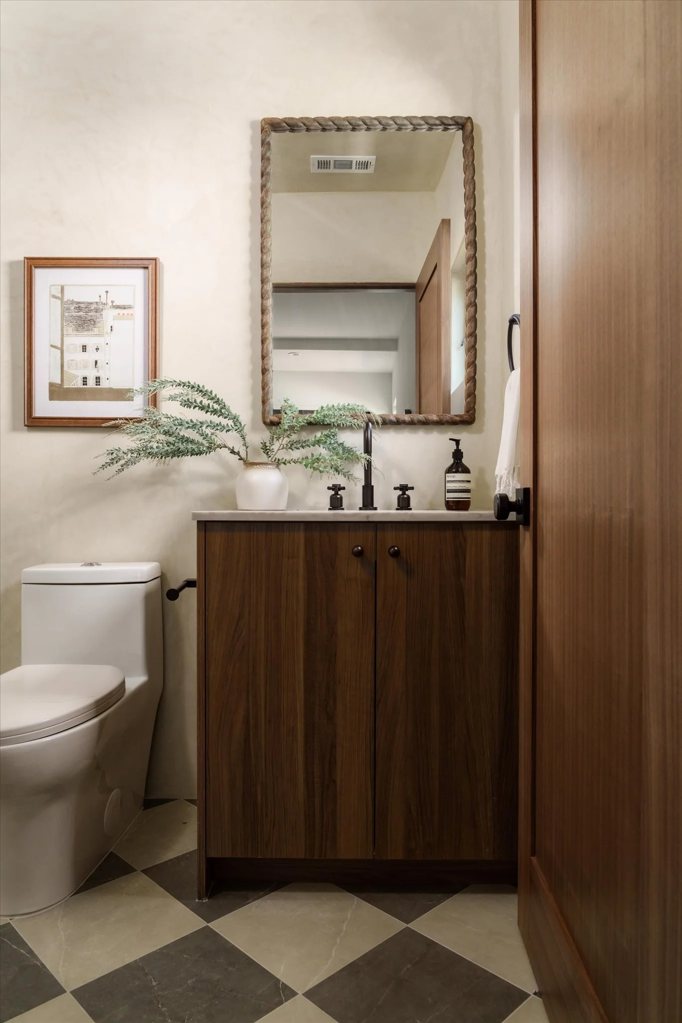 56-3231_Garden_Ave-56.jpg
