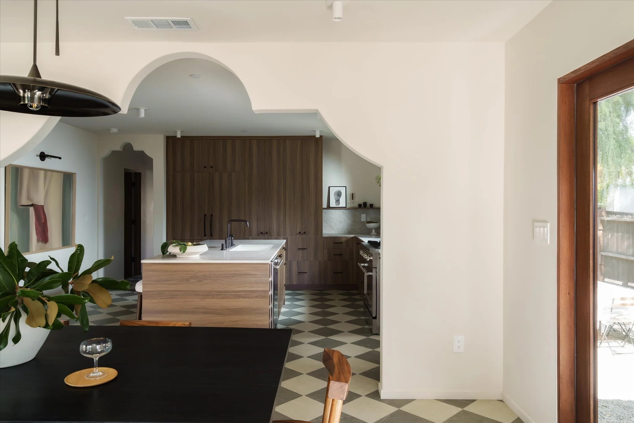 25-3231_Garden_Ave-25.jpg