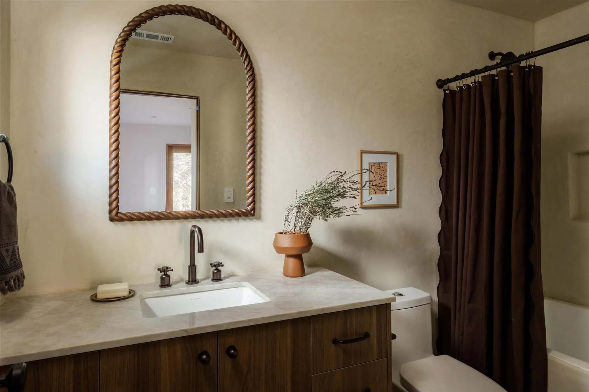 40-3231_Garden_Ave-40.jpg