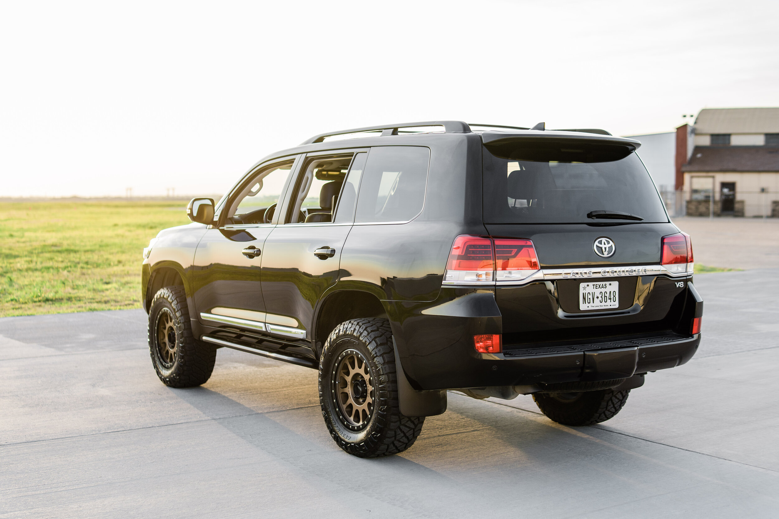 2016 Land Cruiser-38.jpg