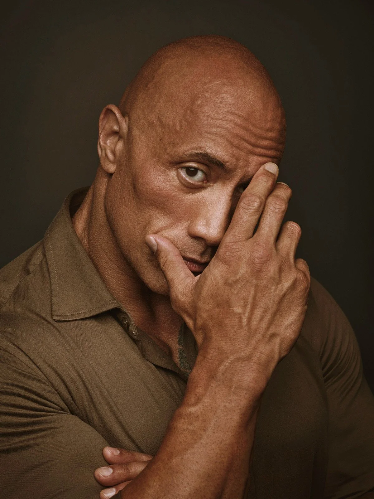 Dwayne-Johnson-covers-Vanity-Fair-November-2021-by-Mark-Seliger-6.jpeg