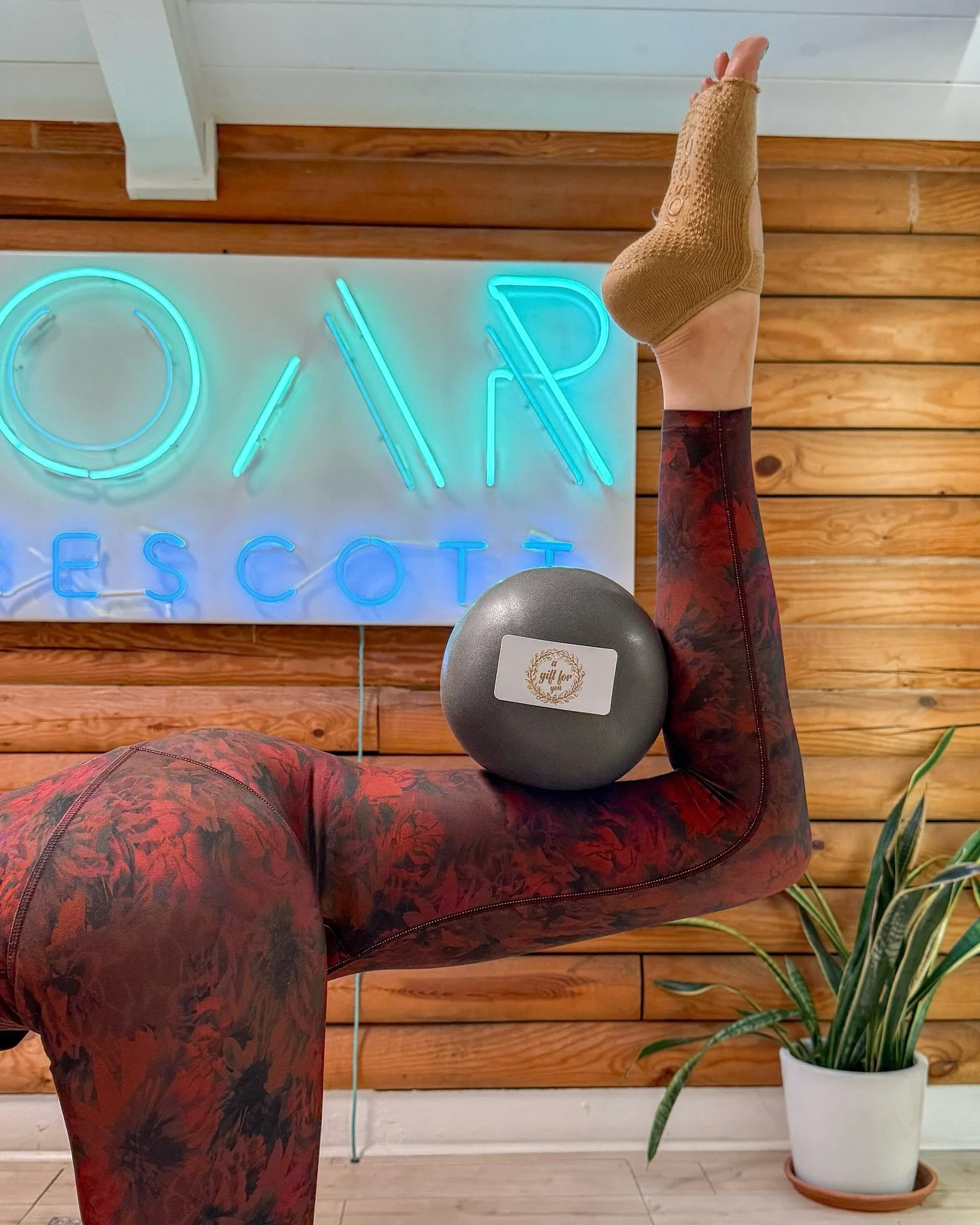 Give the Gift of Movement 🎁
Looking for a gift that actually moves someone? This season, we&rsquo;re making it easy to give AND receive:
⁠
✨ Buy a $100 gift card, get 1 group class FREE ($137 value)
✨ Buy a $150 gift card, get 2 group classes FREE (