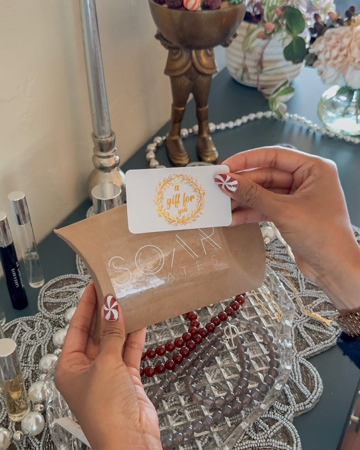 Last-minute shoppers, we see you 👀🎄

Give the gift that always fits: a SOAR gift card!

A little movement, a little &ldquo;me time,&rdquo; a little retail therapy and a whole lot of joy all delivered instantly.

Swing by the studio to grab yours or