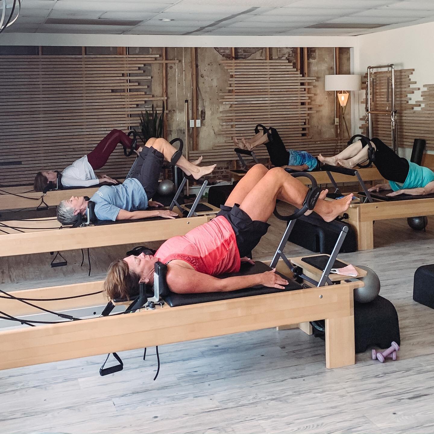 Our clients are SO STRONG🔥🔥🔥
&bull;
We have a few spots remaining in our 5:30am, 6:30am, 7:30am, and 4:30pm classes tomorrow (August 11). 
&bull;
To sign up, DM us, download the Midtown Pilates app, or contact us at 662-722-1038. The best time to 
