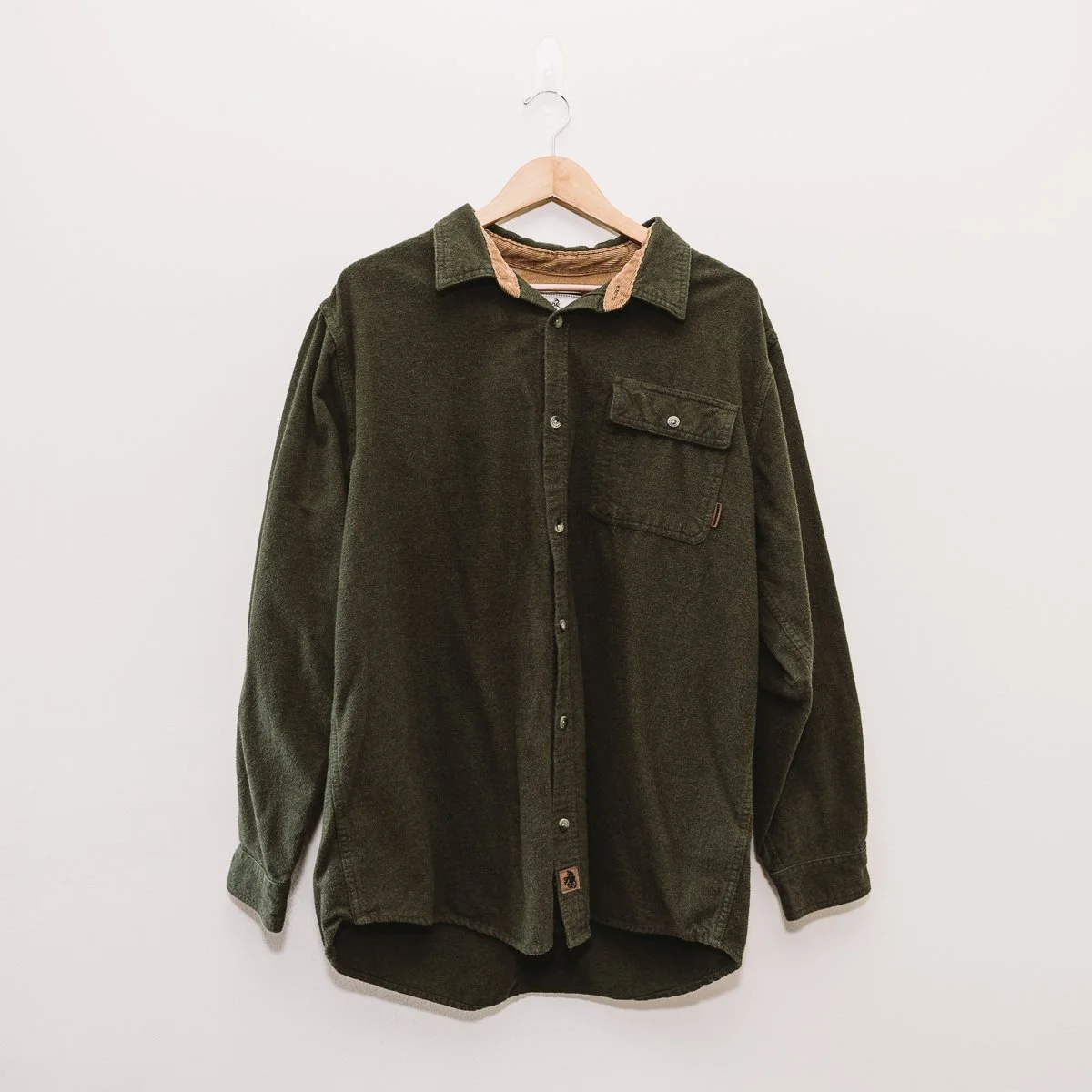 Legendary Whitetails The Original Buckcamp Green Button Up Shirt (XLT)